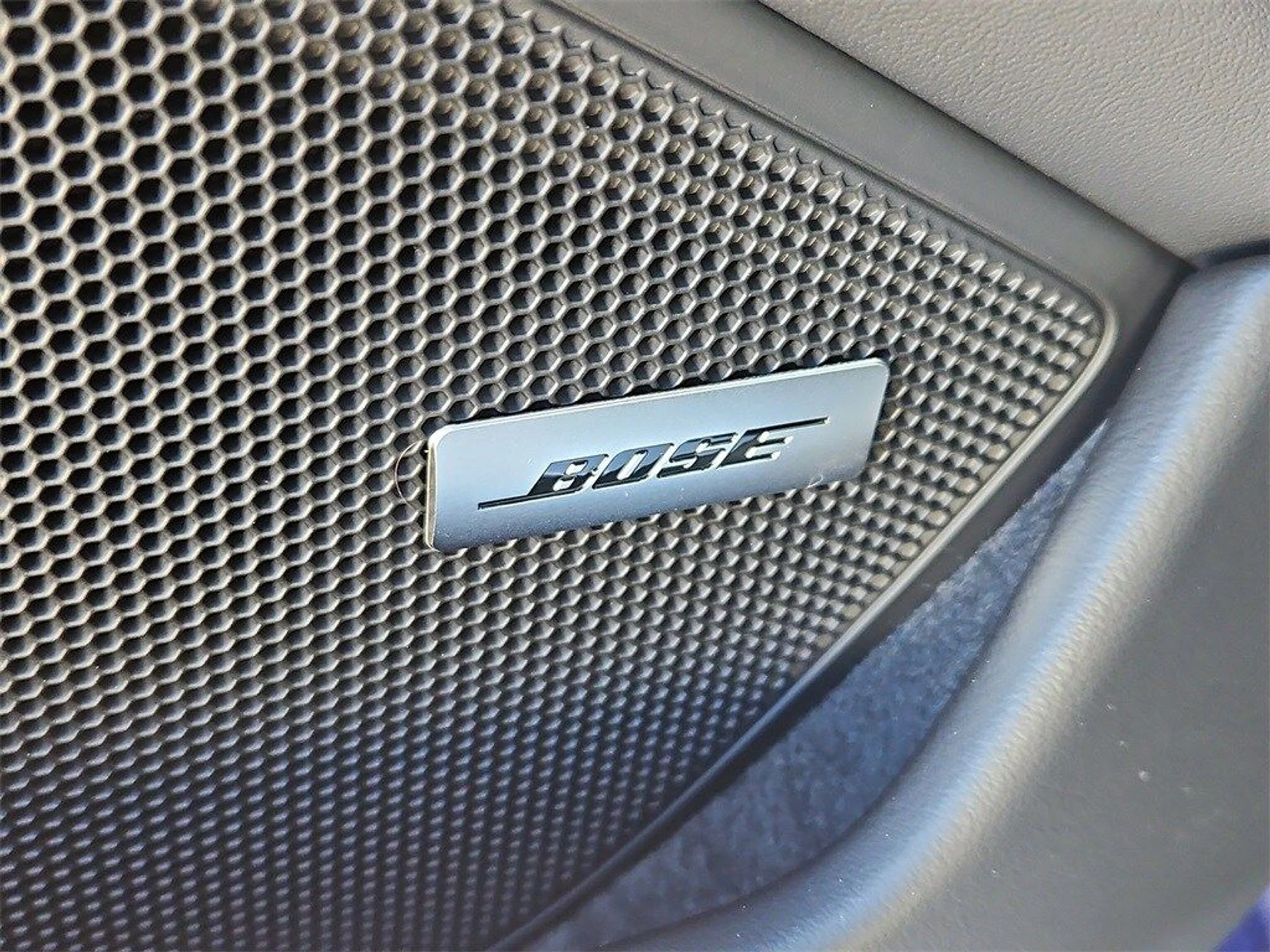 mph017_1980597381_d23e6a1d2717f38502ae17b8e2be1b7fx_7038c4a19a