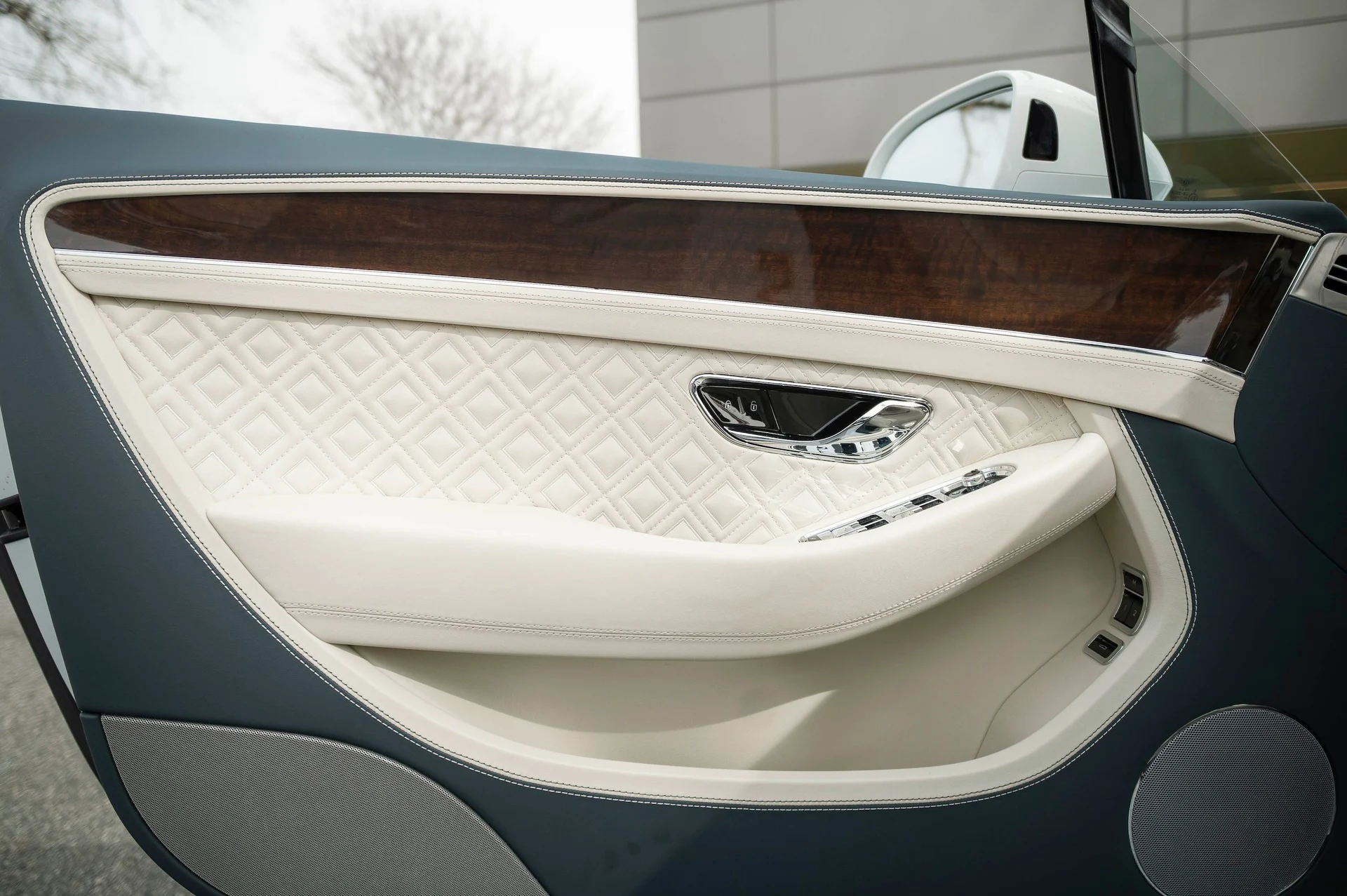 mph017_198185469_2b04719f26274cb2966e3749adc02833_31db7907f3