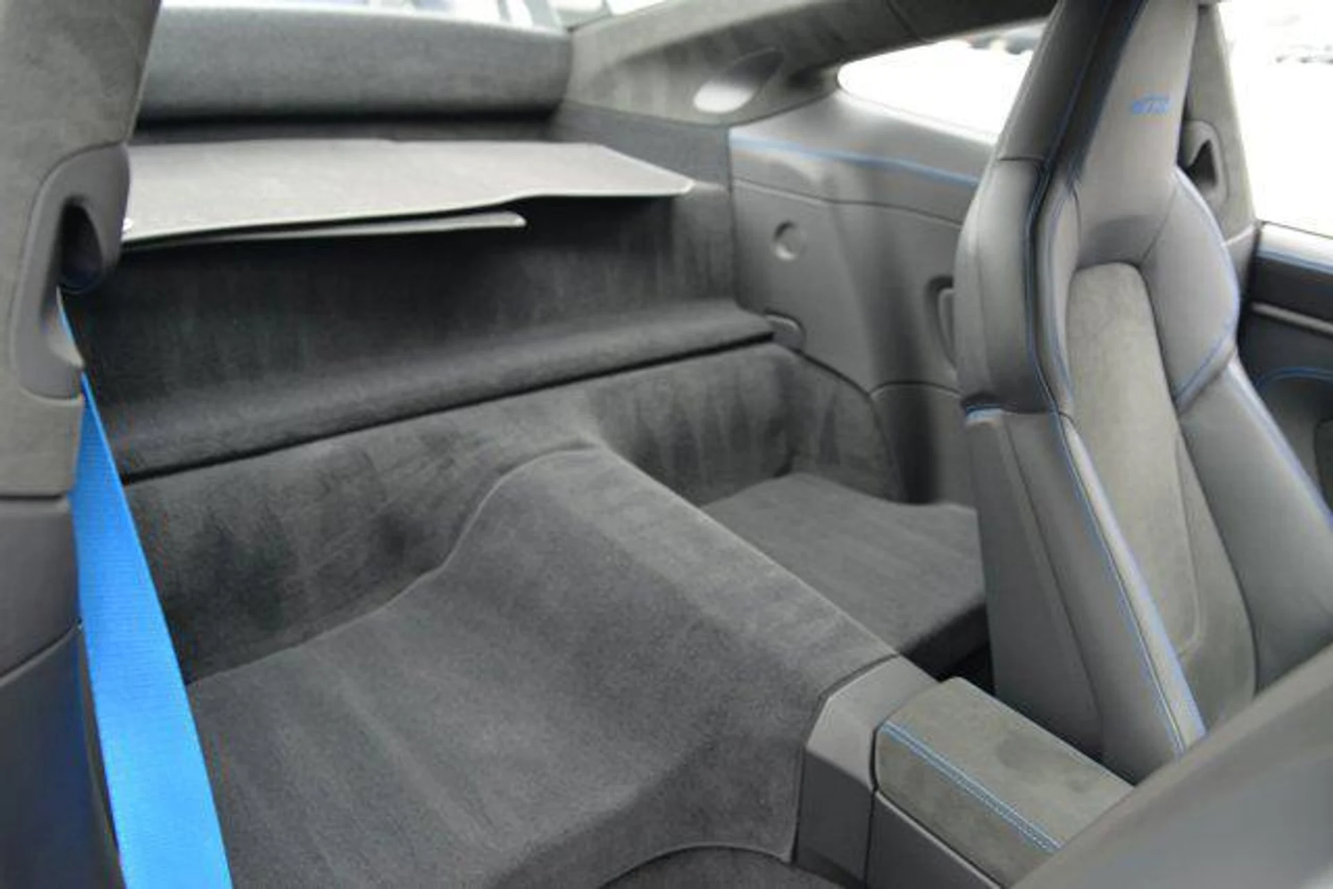 mph017_1982565100_Yr8pcj9_Aqat99_Z_Vtm_K_Ms_Vk9yd8_e87162bf98