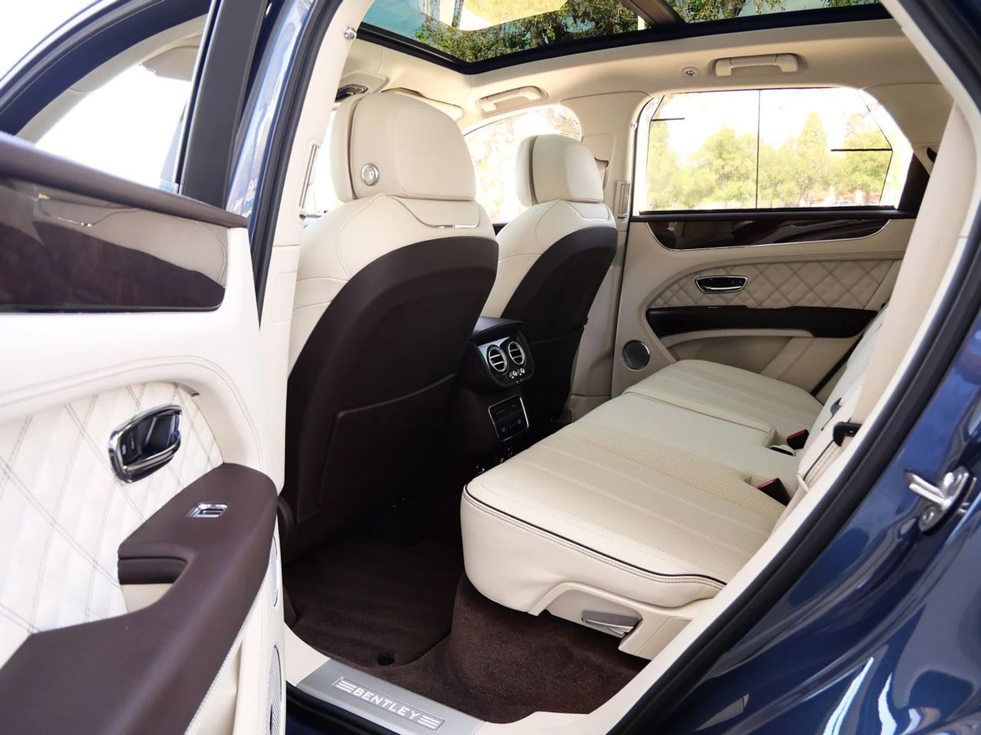 mph017_198279375_0c7a68d74b067ca90462bbfb5b4a9b4ax_7c872a4578