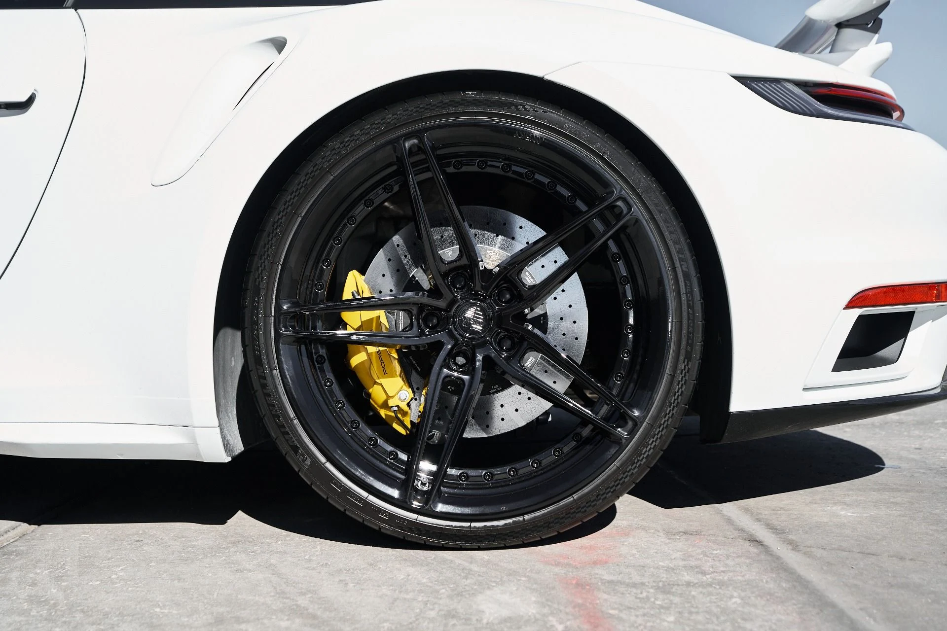 mph017_19859403_Used_2025_Porsche_911_Turbo_S_1762914236_7a4fa834ea