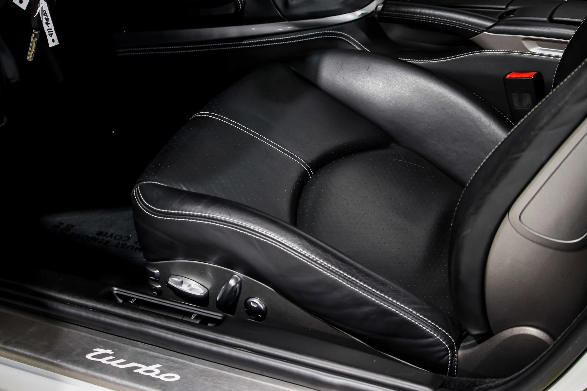 mph017_1988549765_ad7cbe2802c90ad439512888209d734ax_57389dd698