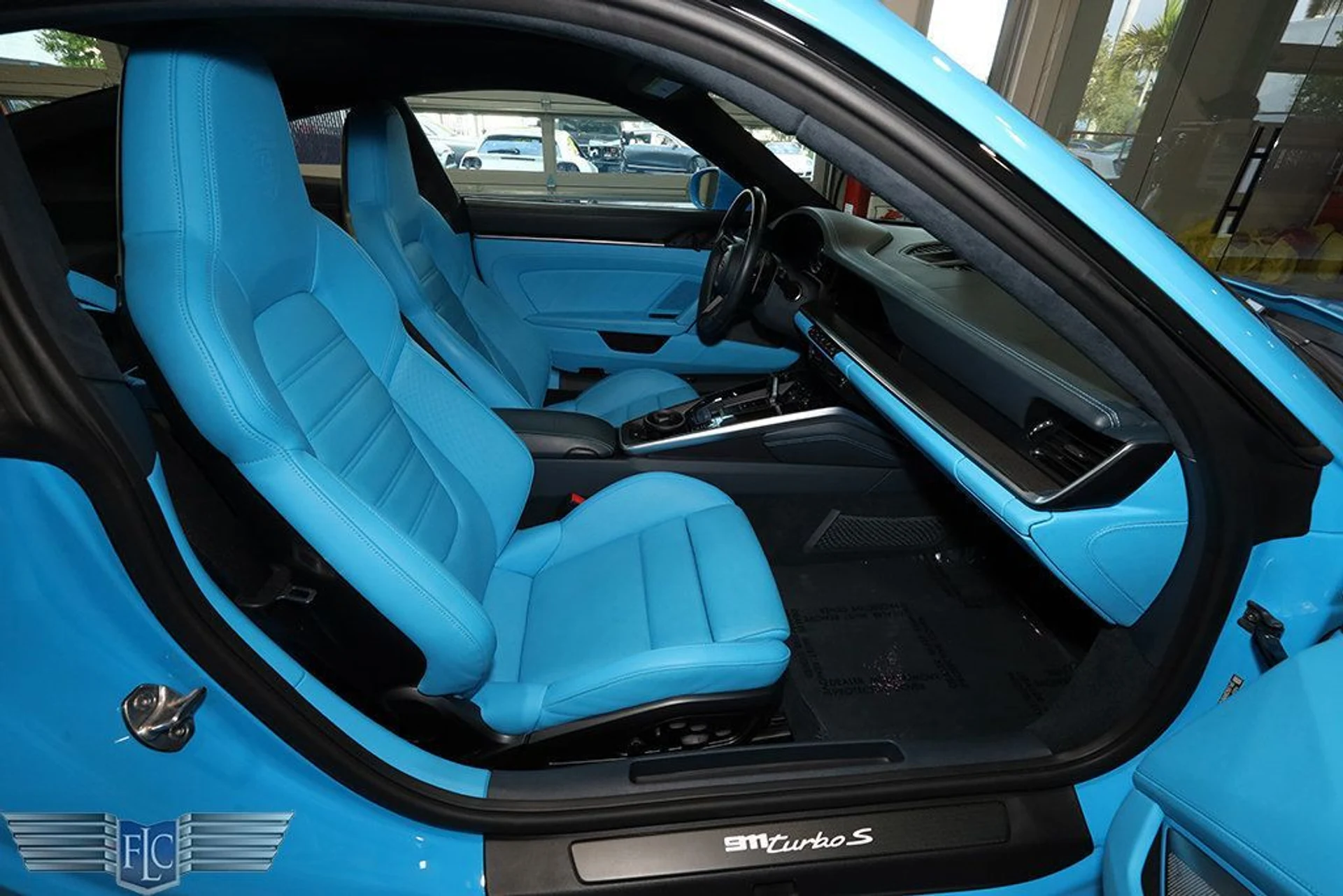 mph017_1989742538_used_2022_porsche_911_turboscoupe_9689_23016612_18_1024_5c5e136c24