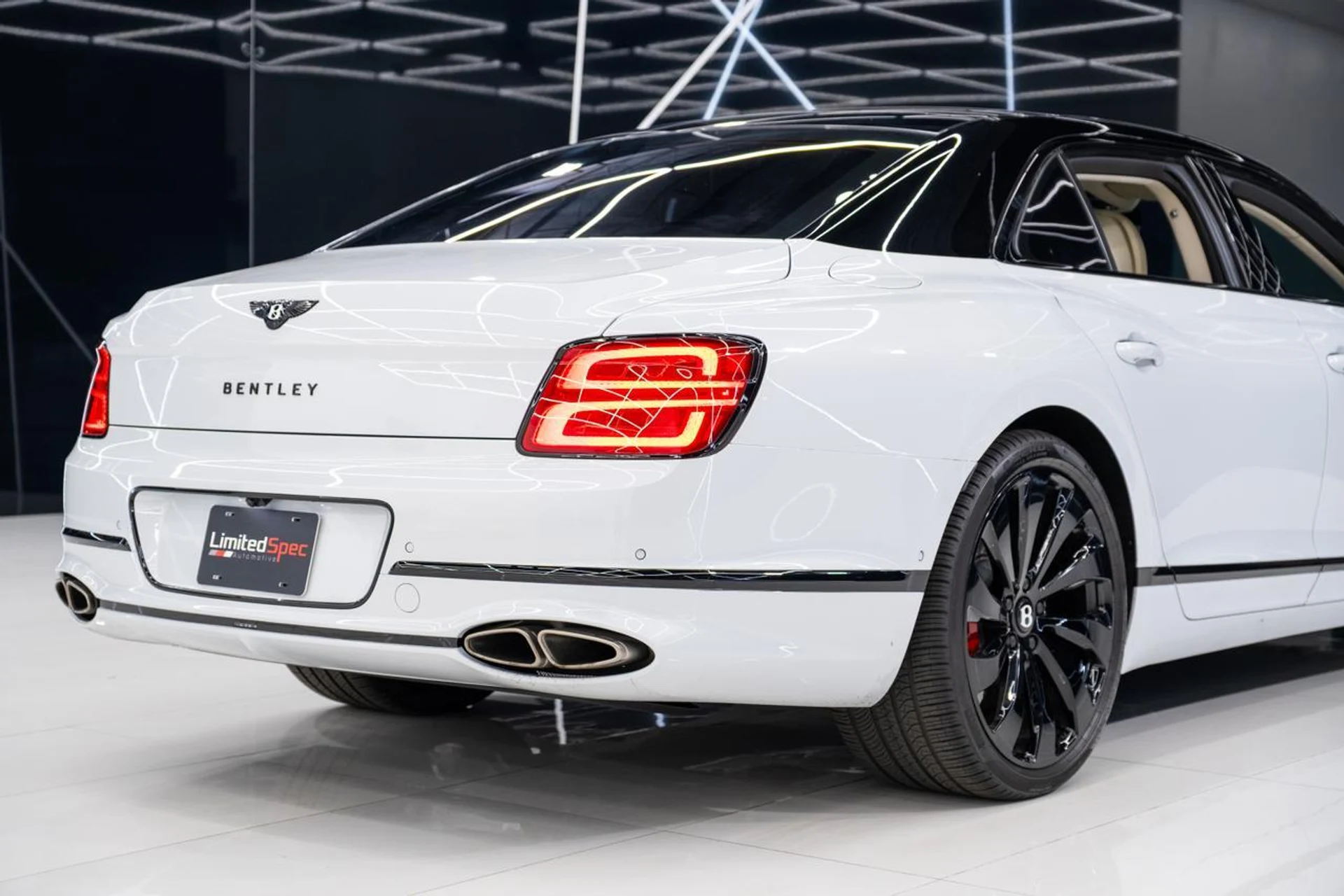 mph017_1995492048_77f807d91dc703ec253f8904bd78fbfb_3b8109b9cf