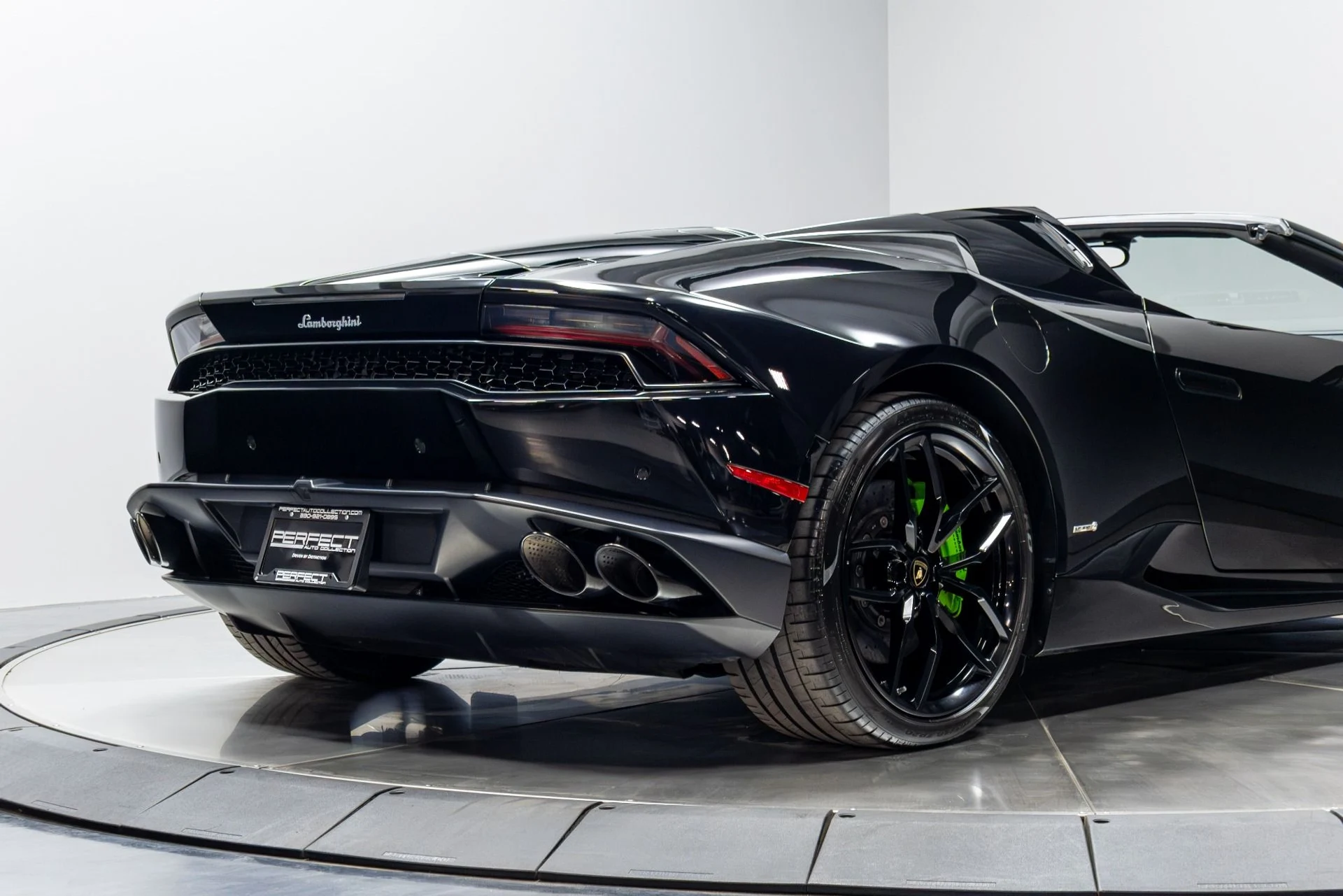 mph017_1999087158_Used_2017_Lamborghini_Huracan_1775865662_bf89e0c429