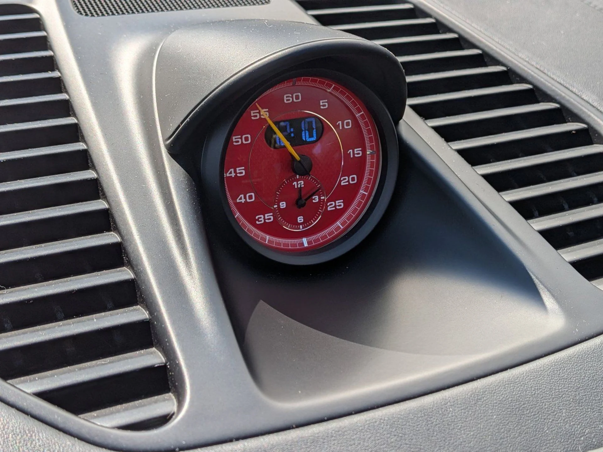 mph017_2000567850_9b3927f563d7e9a58c64bd9b6cc524c1x_8e7ff492fe