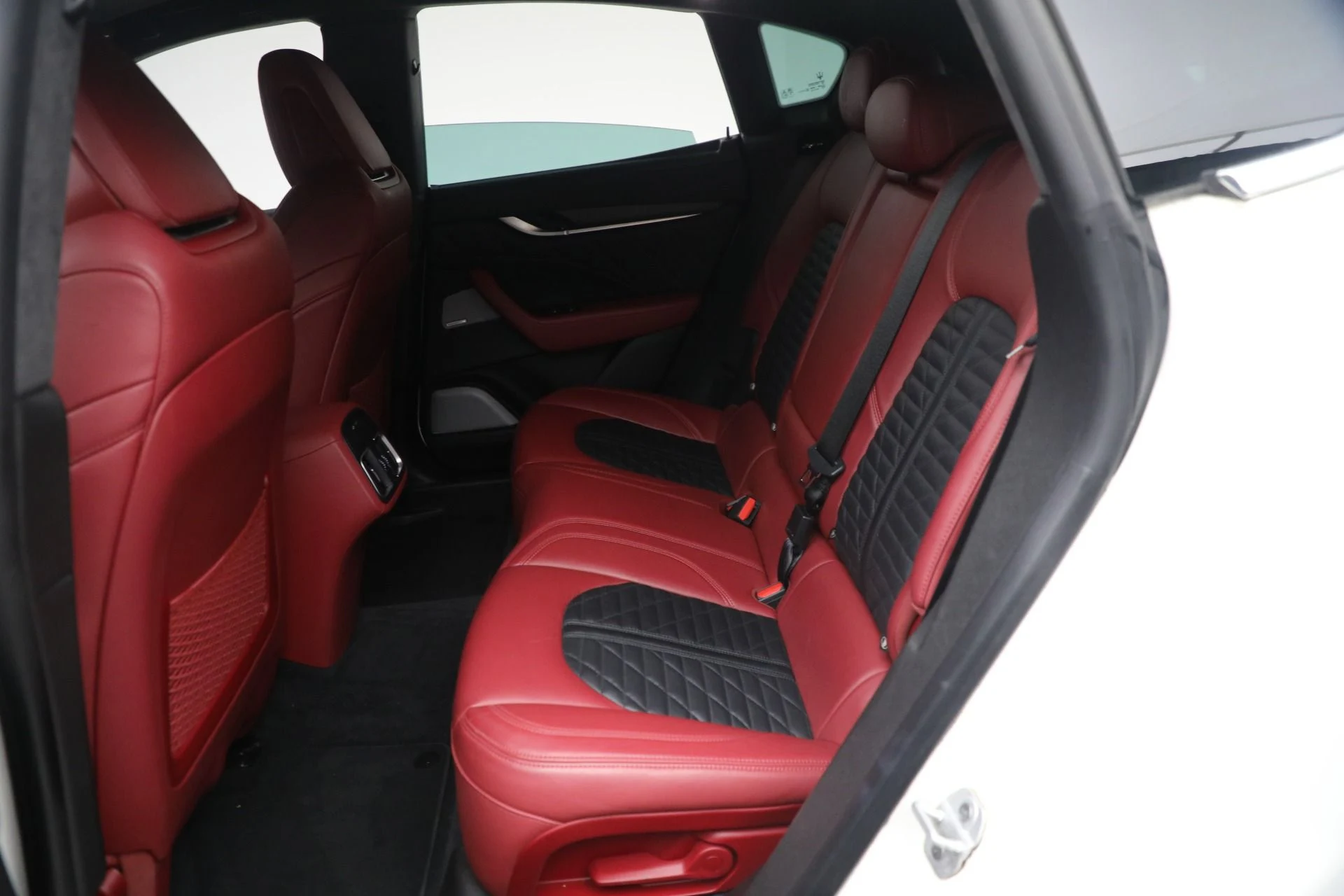 mph017_20127763_Used_2022_Maserati_Levante_Modena_fc7f09ebcc