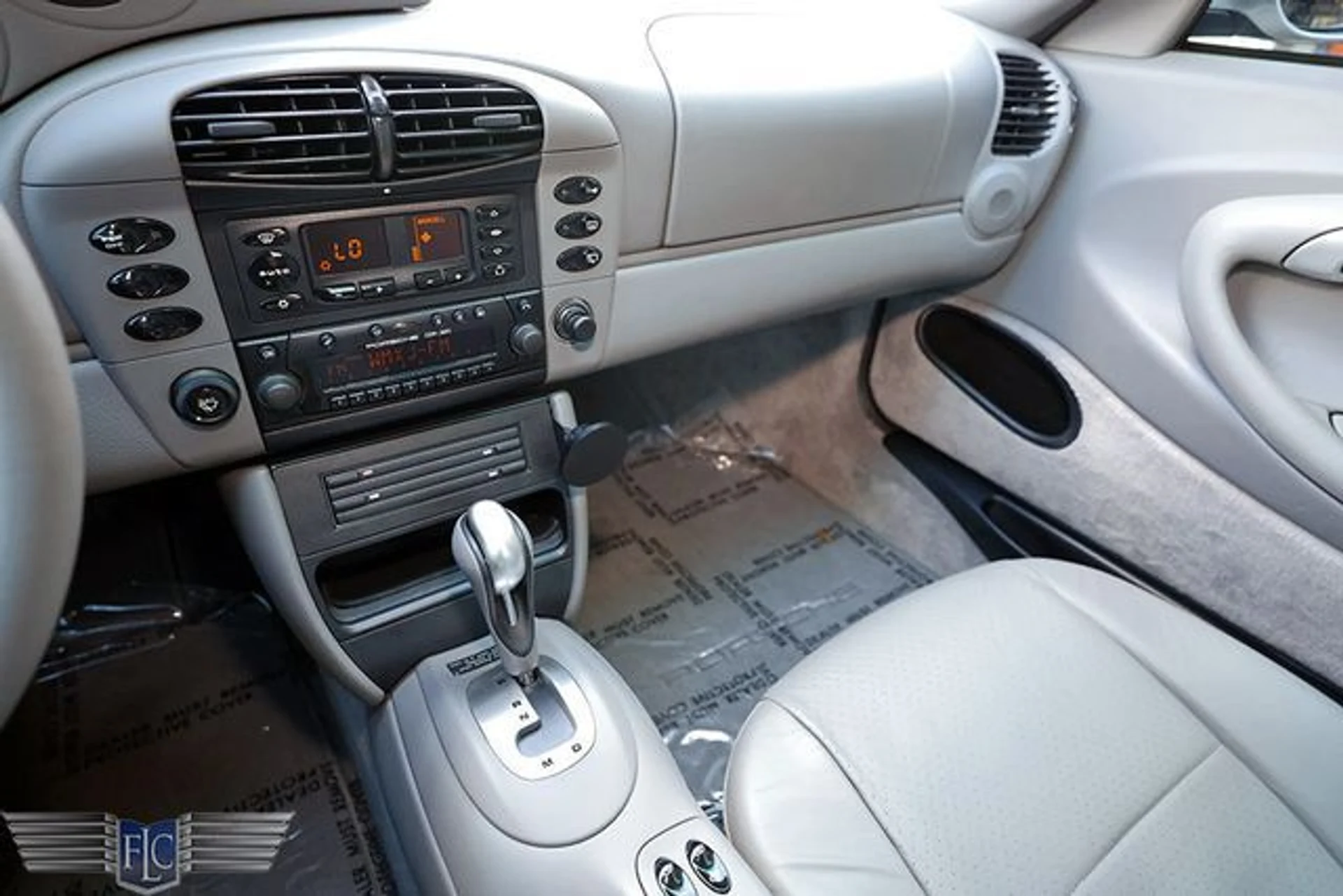 mph017_2014075935_used_2000_porsche_911_carrera_2drcarrera4coupewtiptronic_6305_23086843_22_640_fad4b7f156