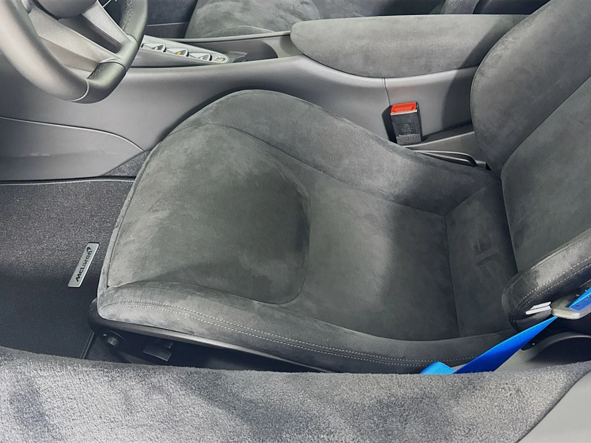 mph017_2018854829_a7ad90035e050bf3667146874a36e4adx_52961d4e4d