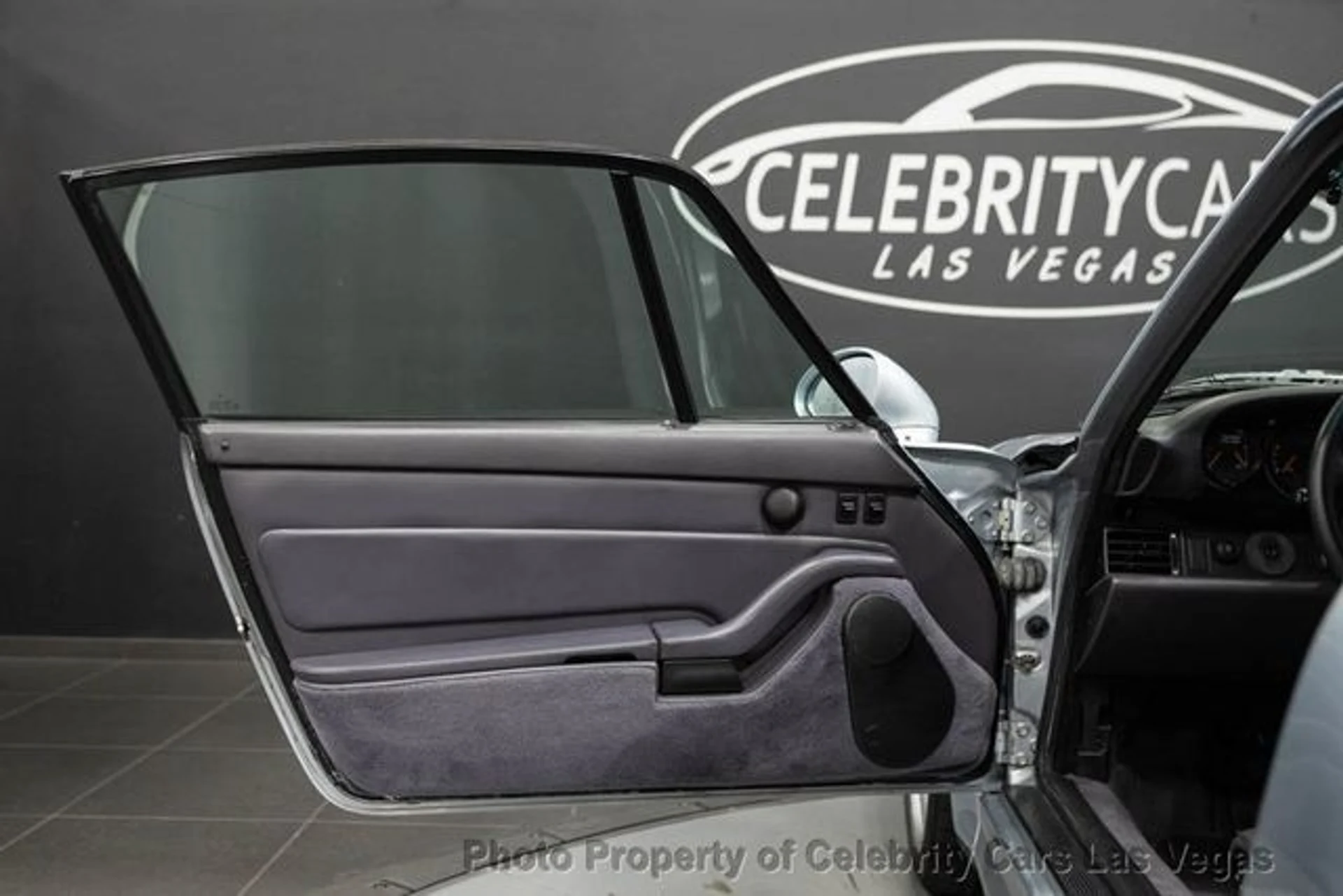 mph017_2022705656_used_1996_porsche_911_carrera_40kinrecentservice_9707_23090698_22_640_b82c18e77d