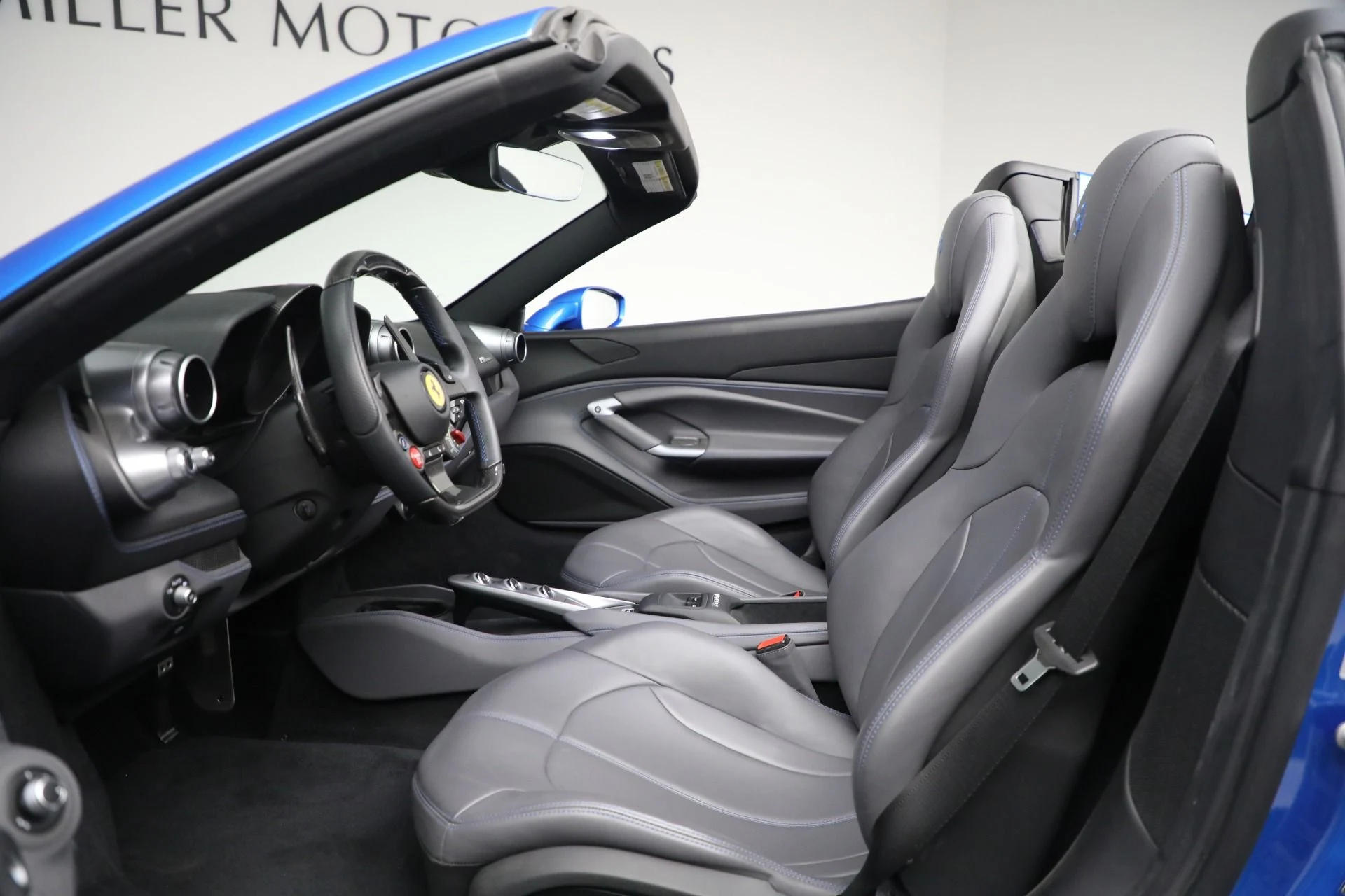 mph017_2023552195_Used_2023_Ferrari_F8_Spider_73daa9ae16