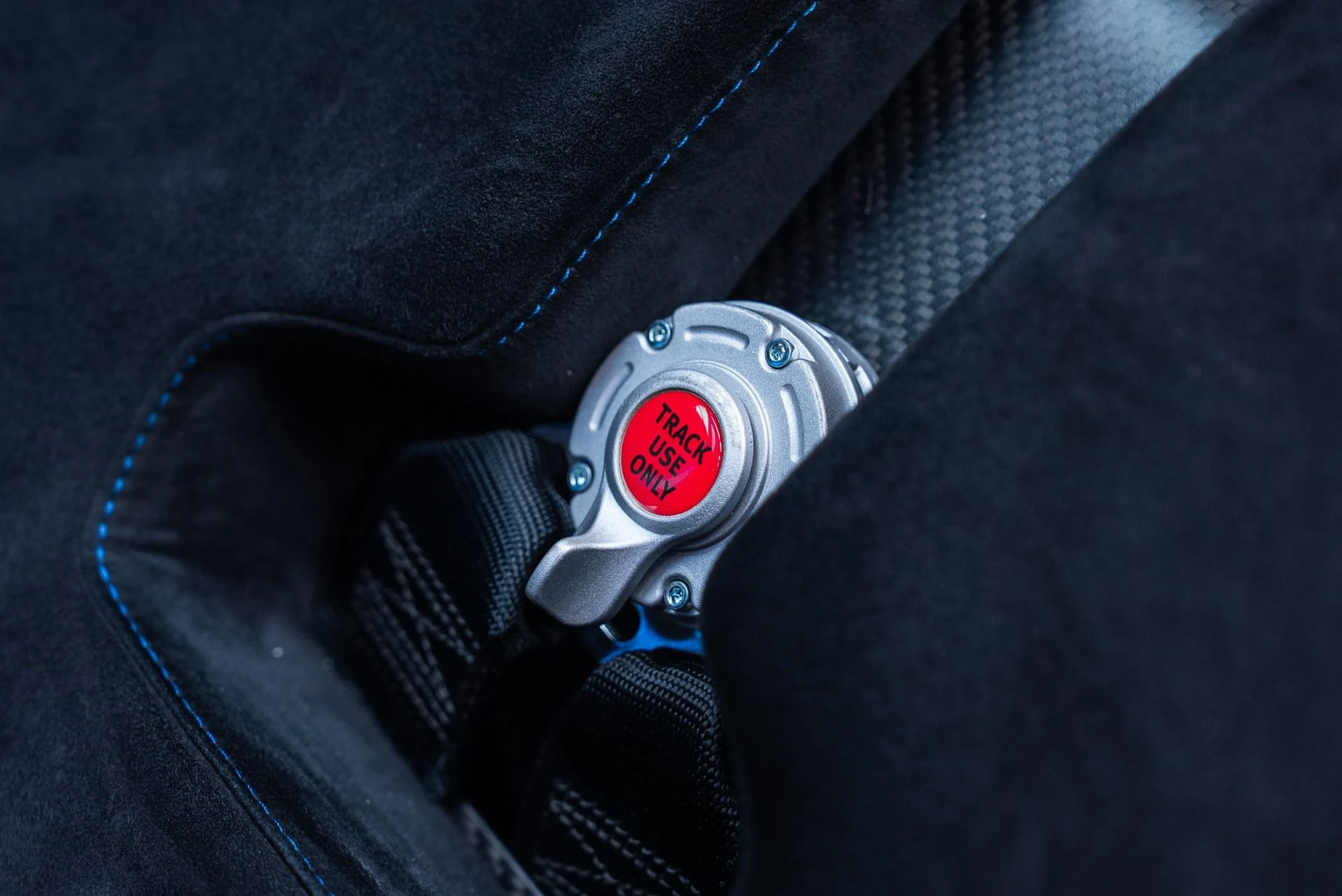 mph017_2027409559_Used_2019_Mc_Laren_Senna_1765845968_43a589cefc