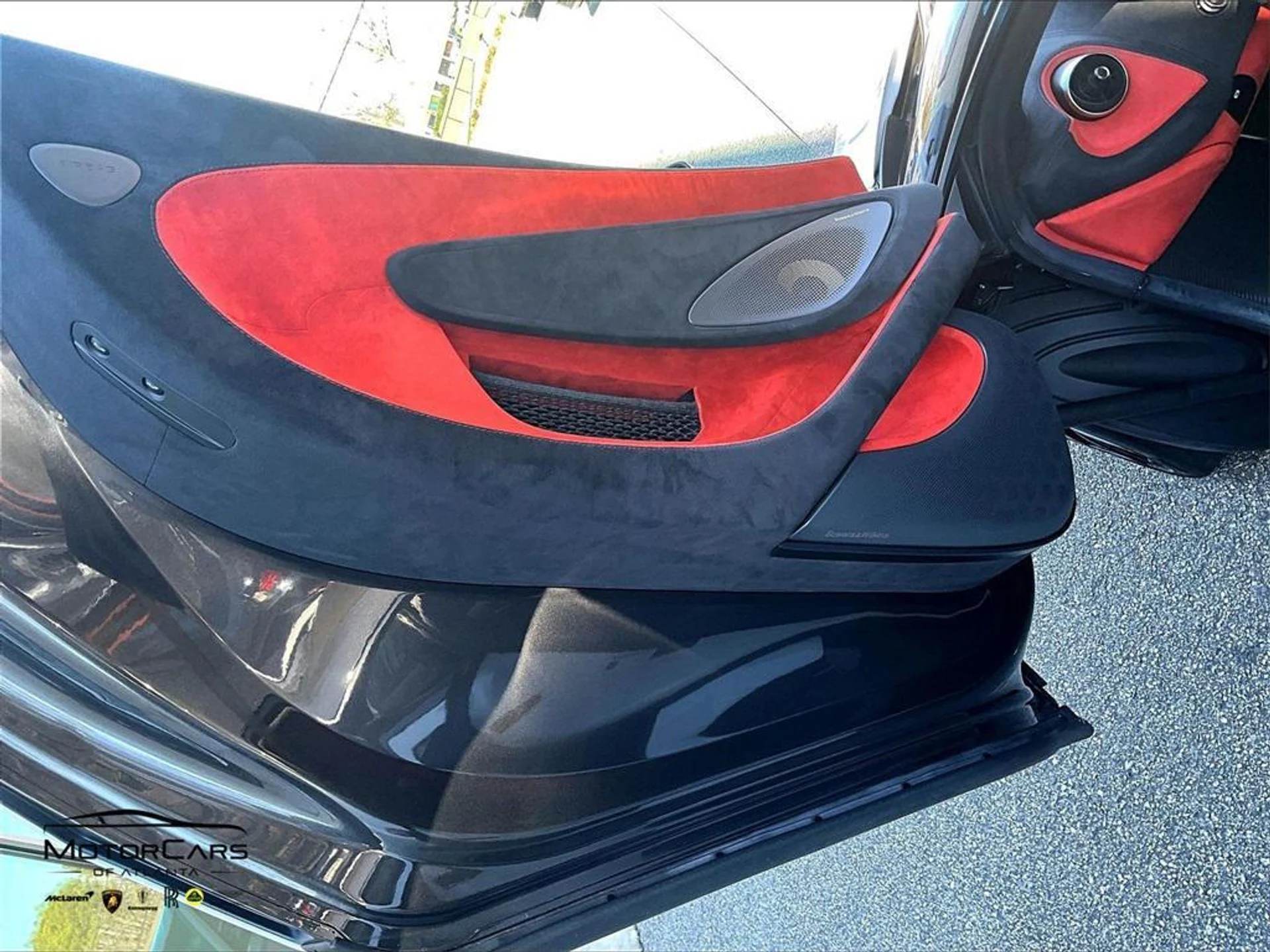 mph017_2030973791_B_b_Ektf3o_D_Cxs0v_Jfiy_Zwm_OM_Uc_Q_e736486661