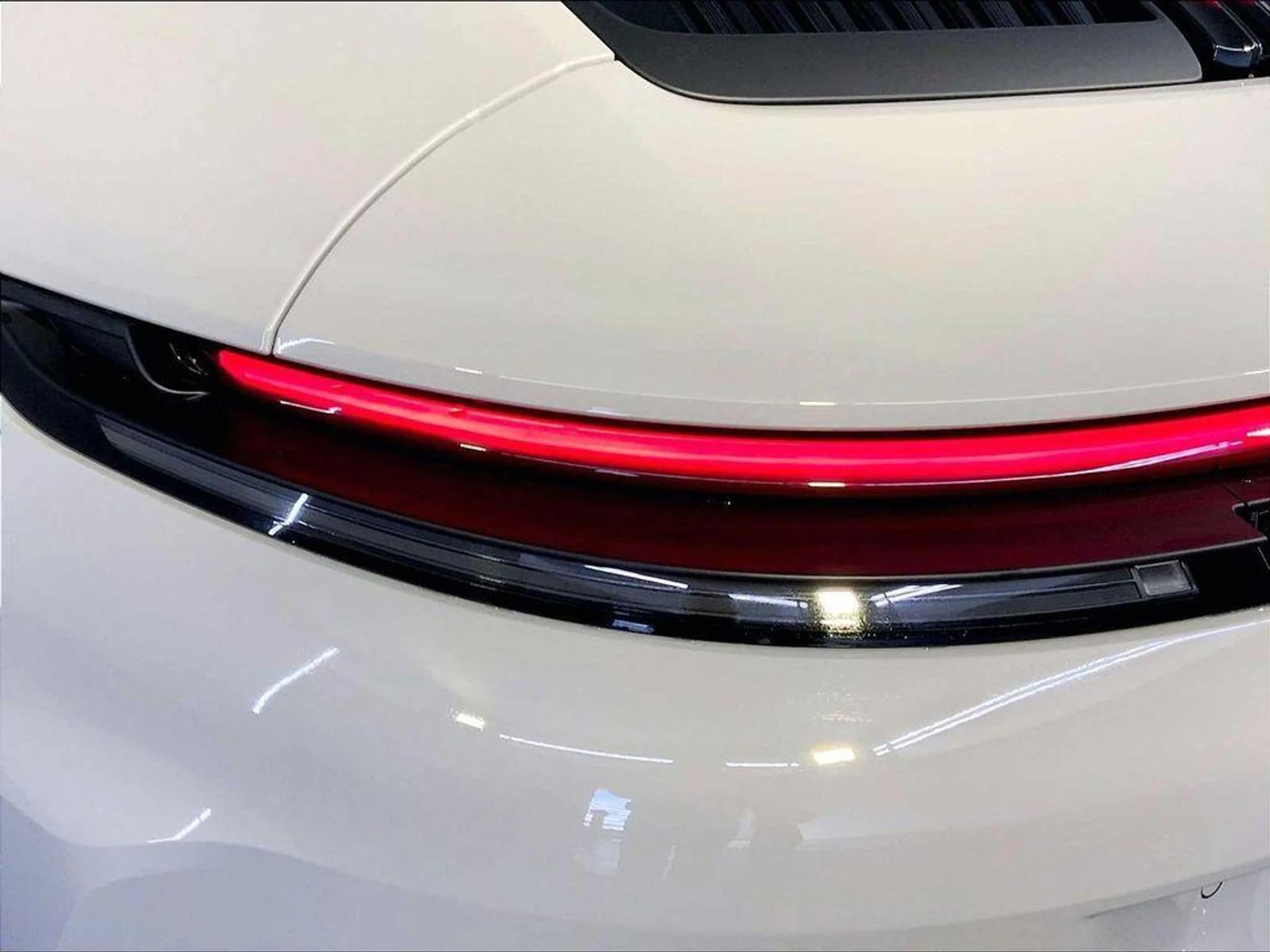 mph017_2031996574_F18_M9v_HGQQ_8_C_Wy_Vqh_VDS_2u6k_O9o_a84d93ed28