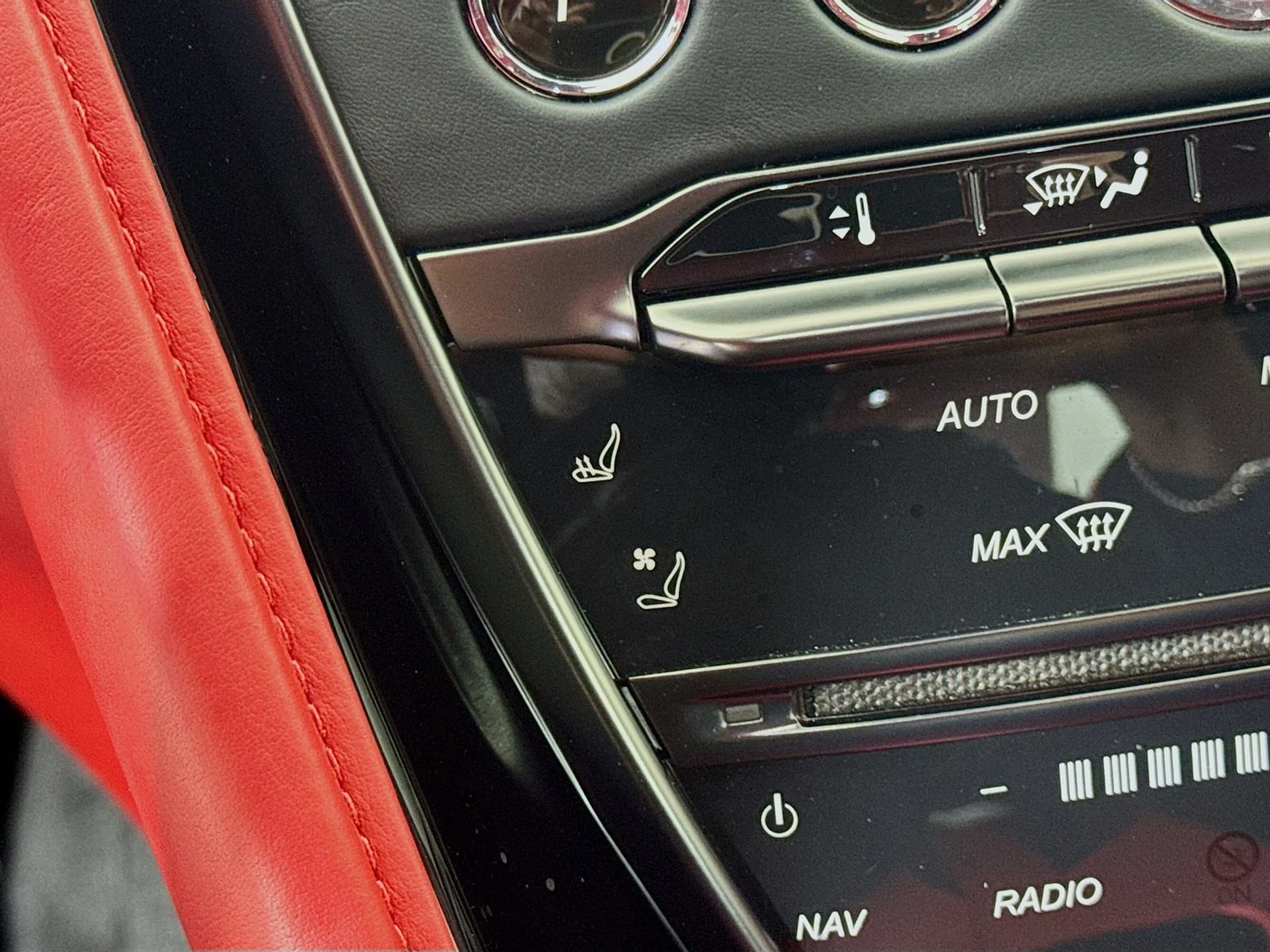 mph017_2037002460_14dffab11a2748b78620a92ac034d90ex_2b9c90ca5e