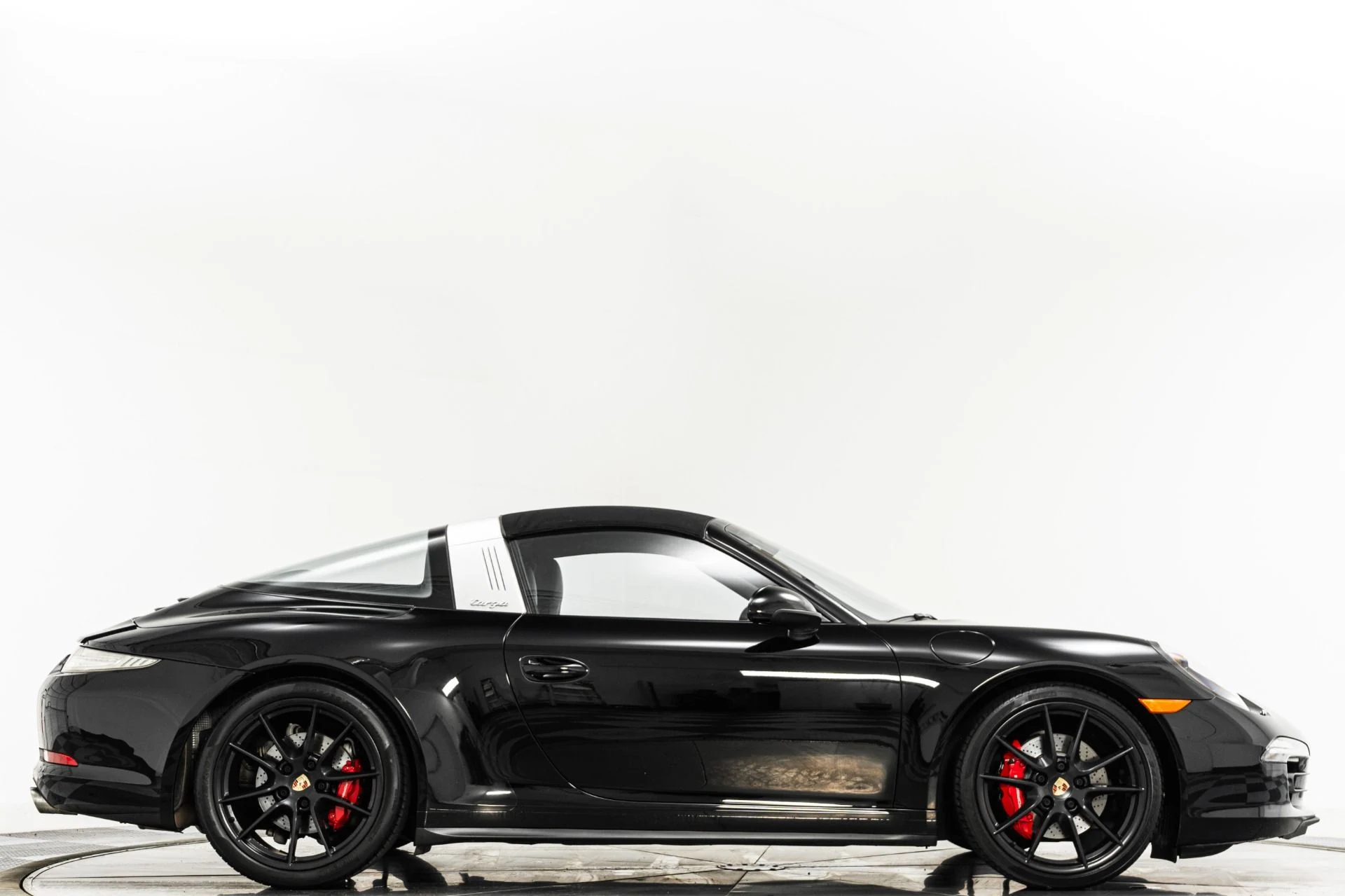 mph017_2039360701_Used_2016_Porsche_911_Targa_4_S_Premium_Package_Heated_and_Ventilated_Seats_1784745982_c25462bc04