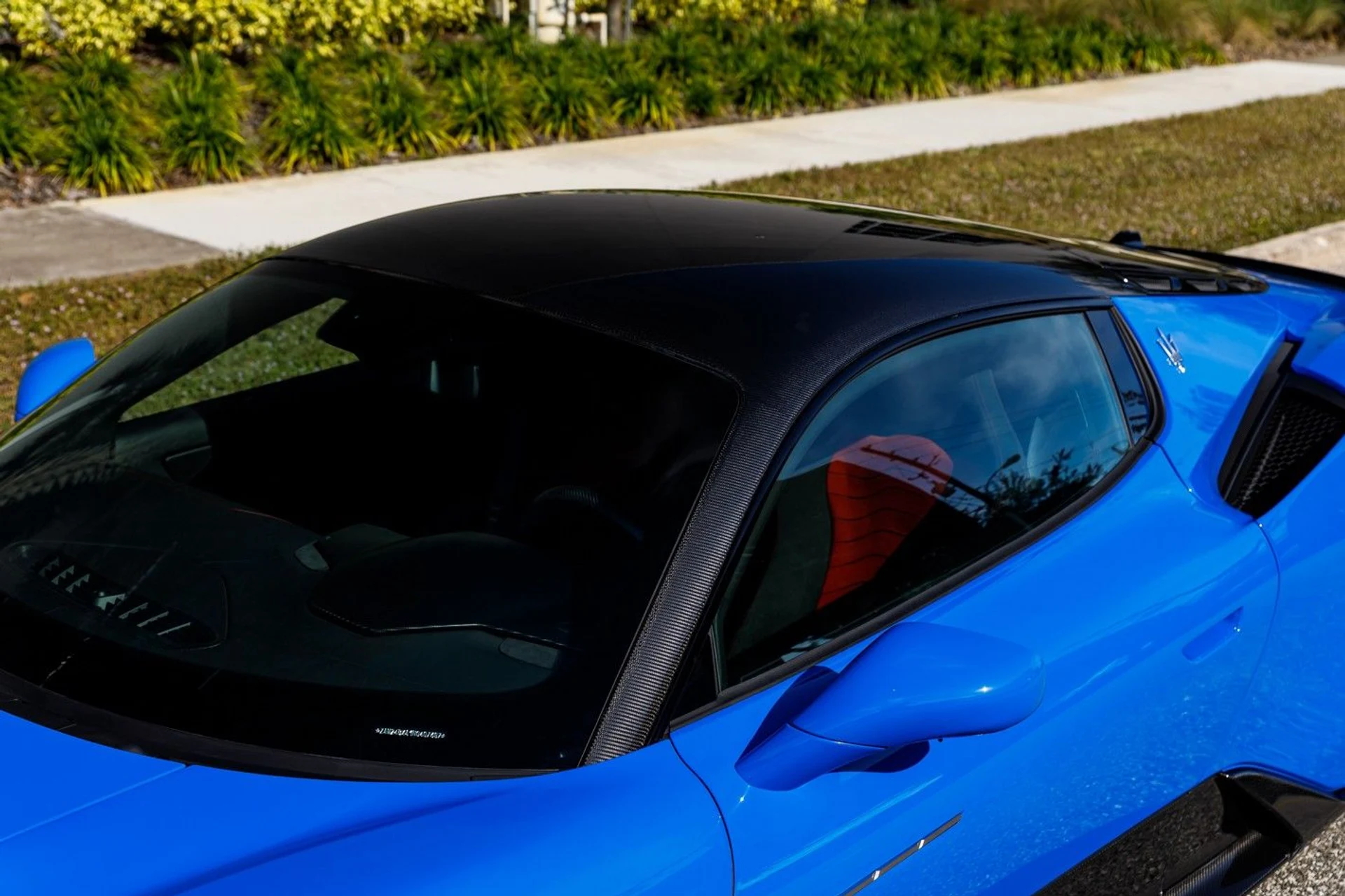 mph017_2045217252_641_p18_l_265abd2b18