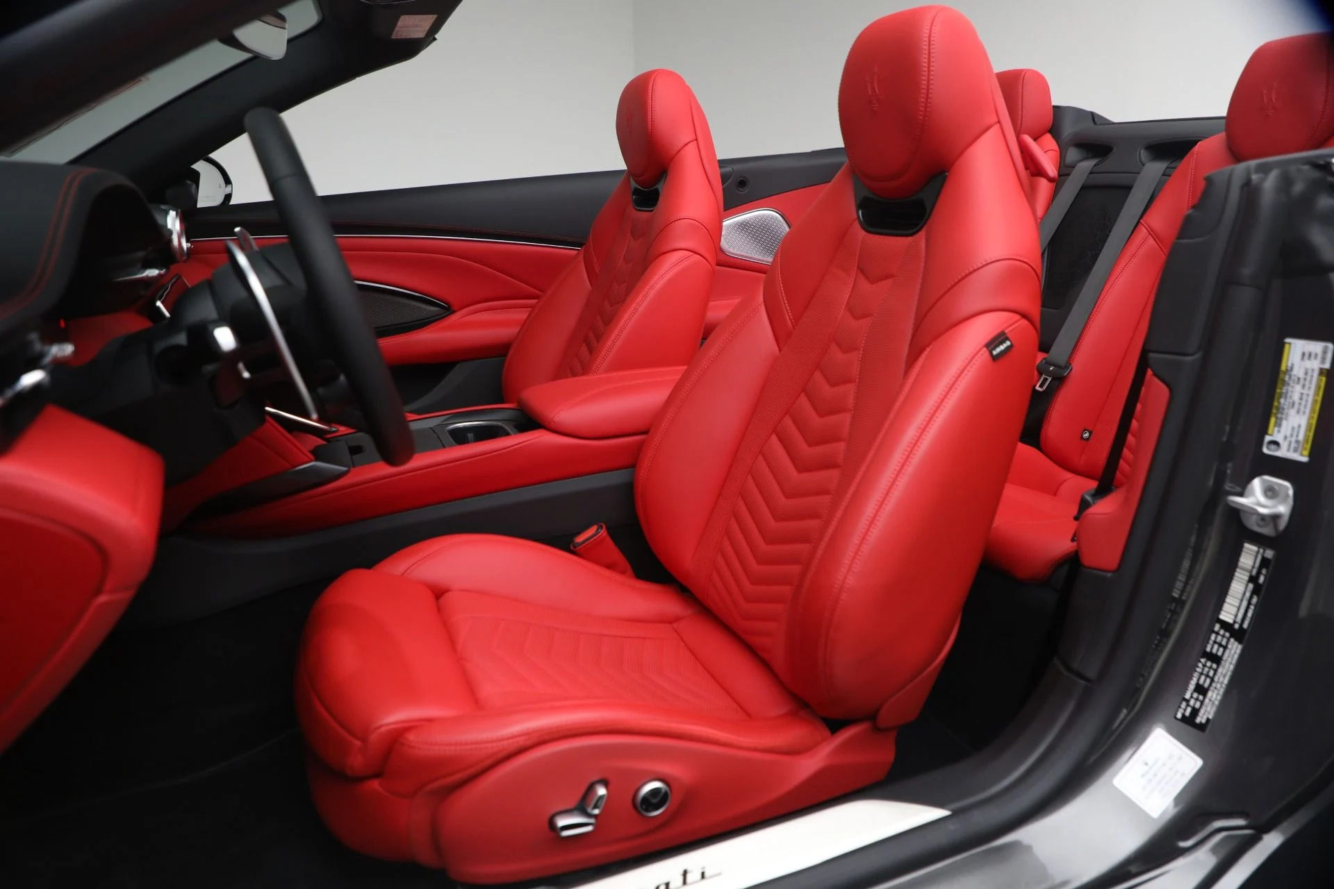 mph017_2053440889_New_2026_Maserati_Gran_Cabrio_Modena_1768426236_cbf8adf63f