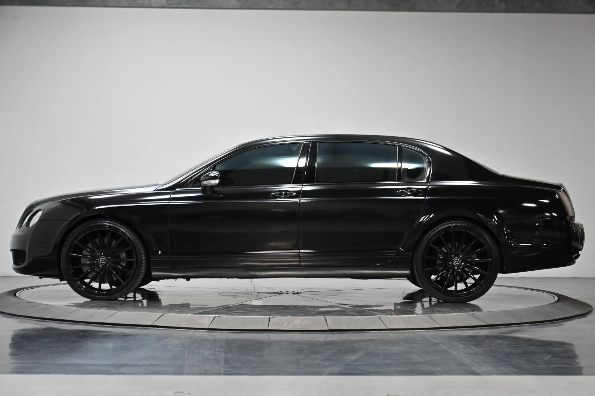 mph017_2057547837_Used_2006_Bentley_Continental_Flying_Spur_1753818843_6f41d6bb98