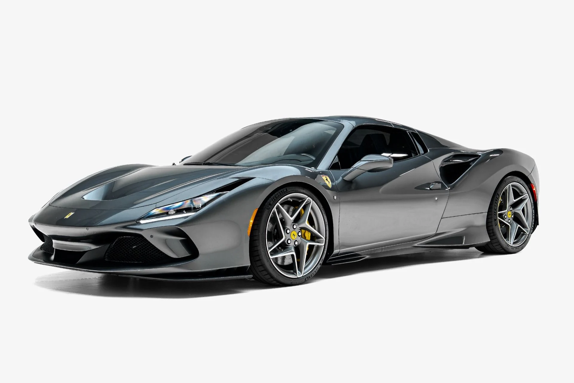 mph017_2070994097_Used_2022_Ferrari_F8_Spider_1788910596_012aee6219