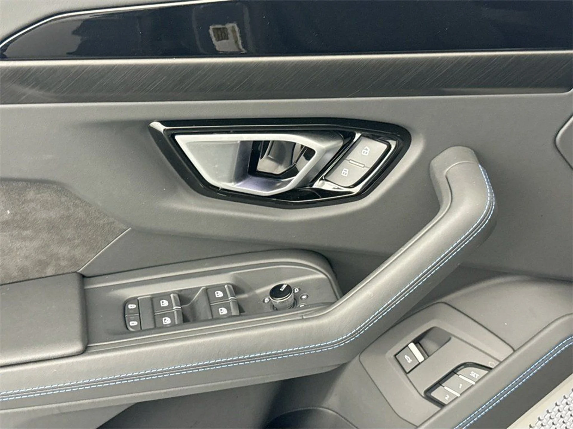 mph017_2072967235_6295edae7191033287e5c48cfe6106d5_3ca4572310