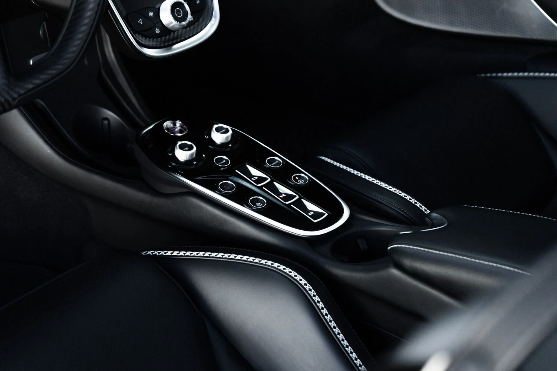 mph017_2081502761_Used_2021_Mc_Laren_GT_1775578978_5e1adcfaf0