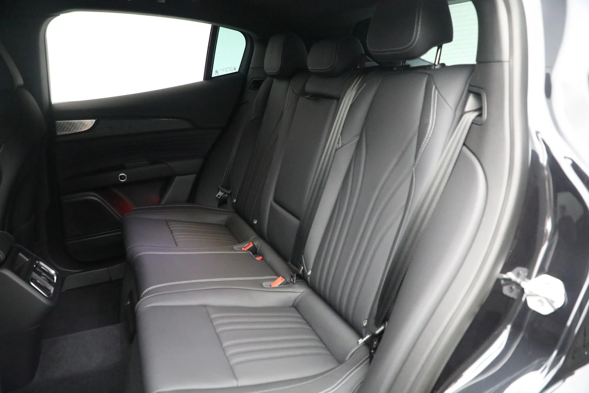 mph017_2088476973_New_2025_Maserati_Grecale_e3cbfc496f