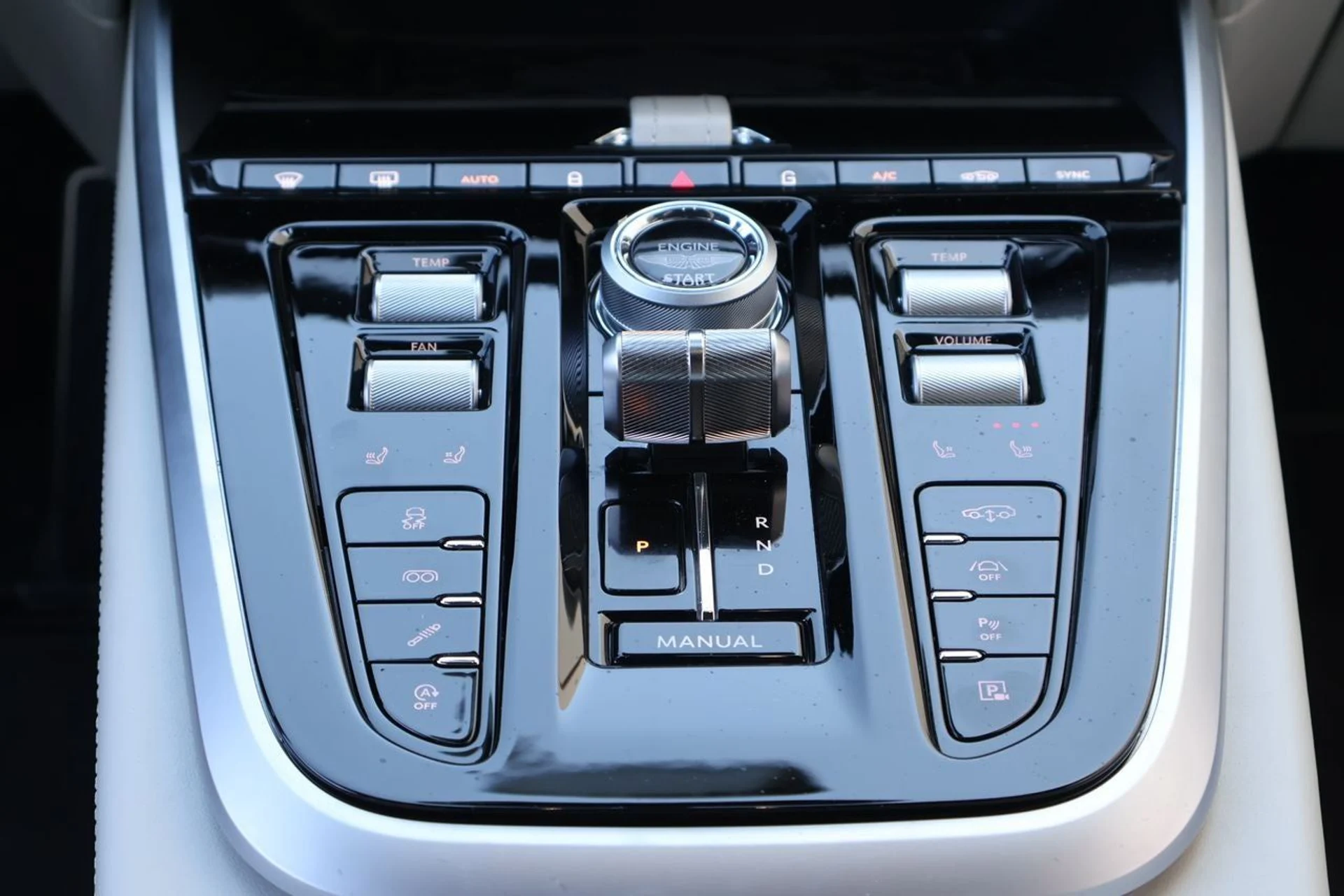 mph017_2089585475_18_0c0aa138aa