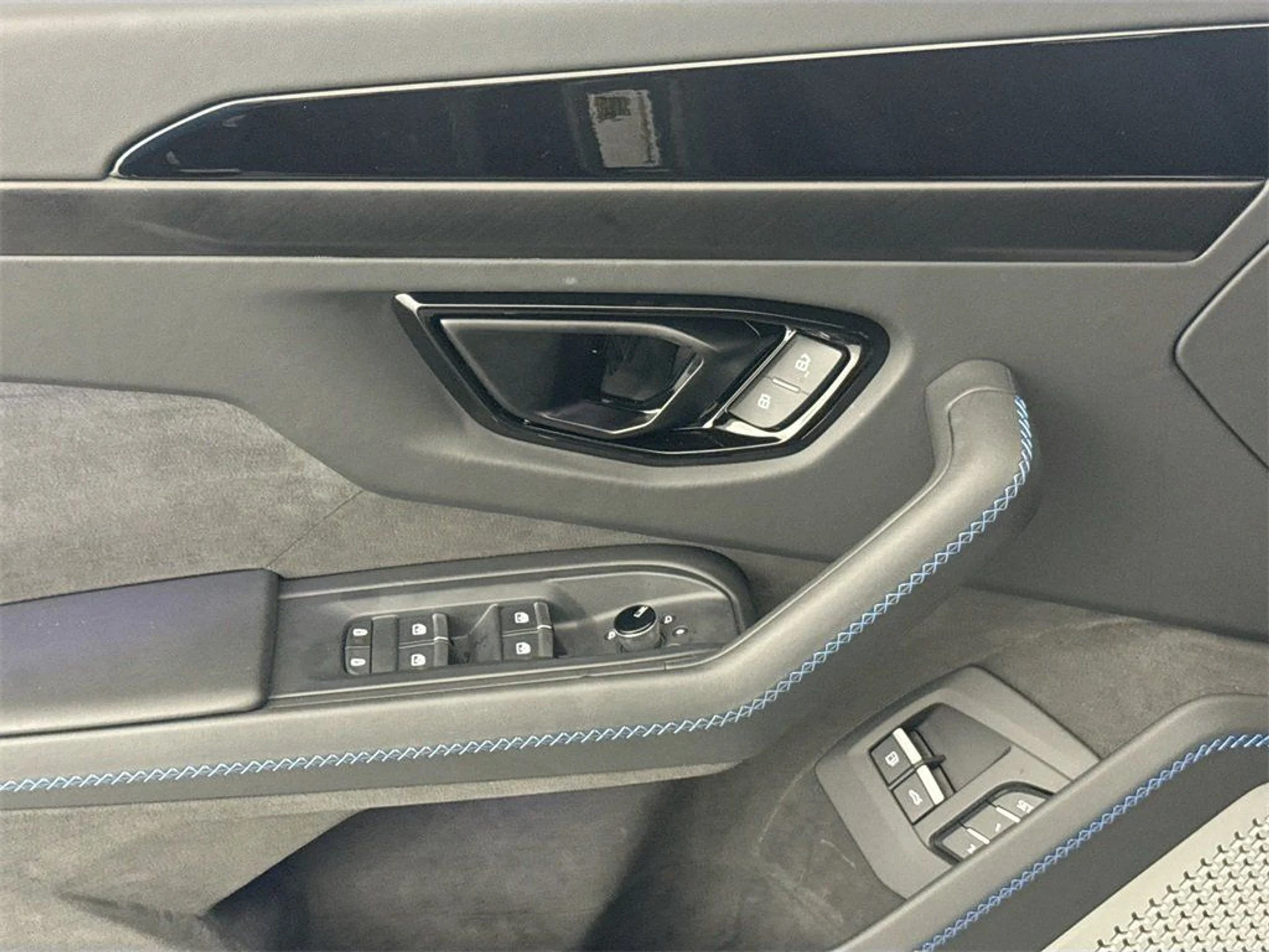 mph017_2092101357_6d3894801c0cf8fba2b22300bafdba49_7389fe5ec0