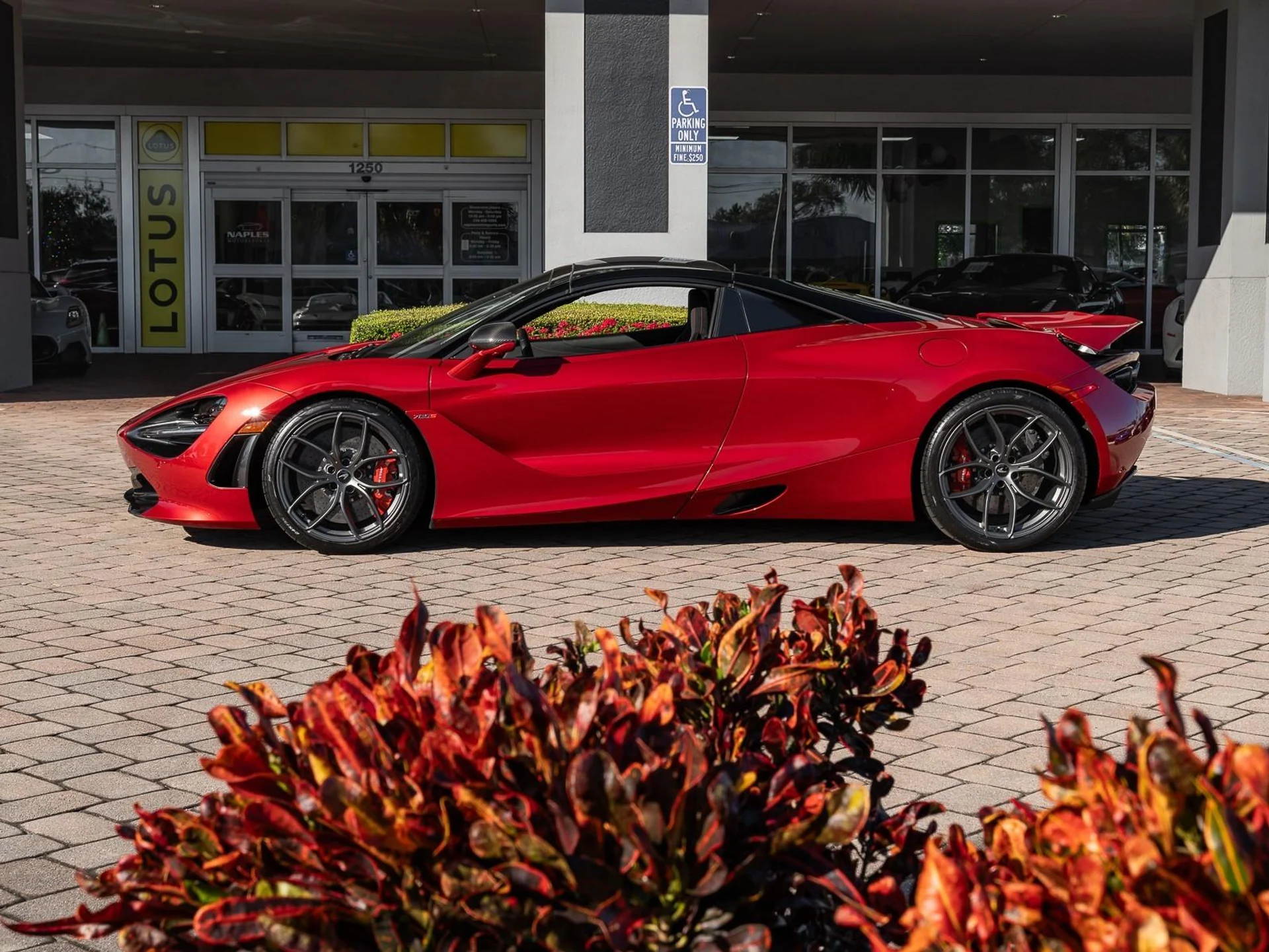 mph017_2093640537_Used_2020_Mc_Laren_720_S_1766077570_f4c4cffb7e