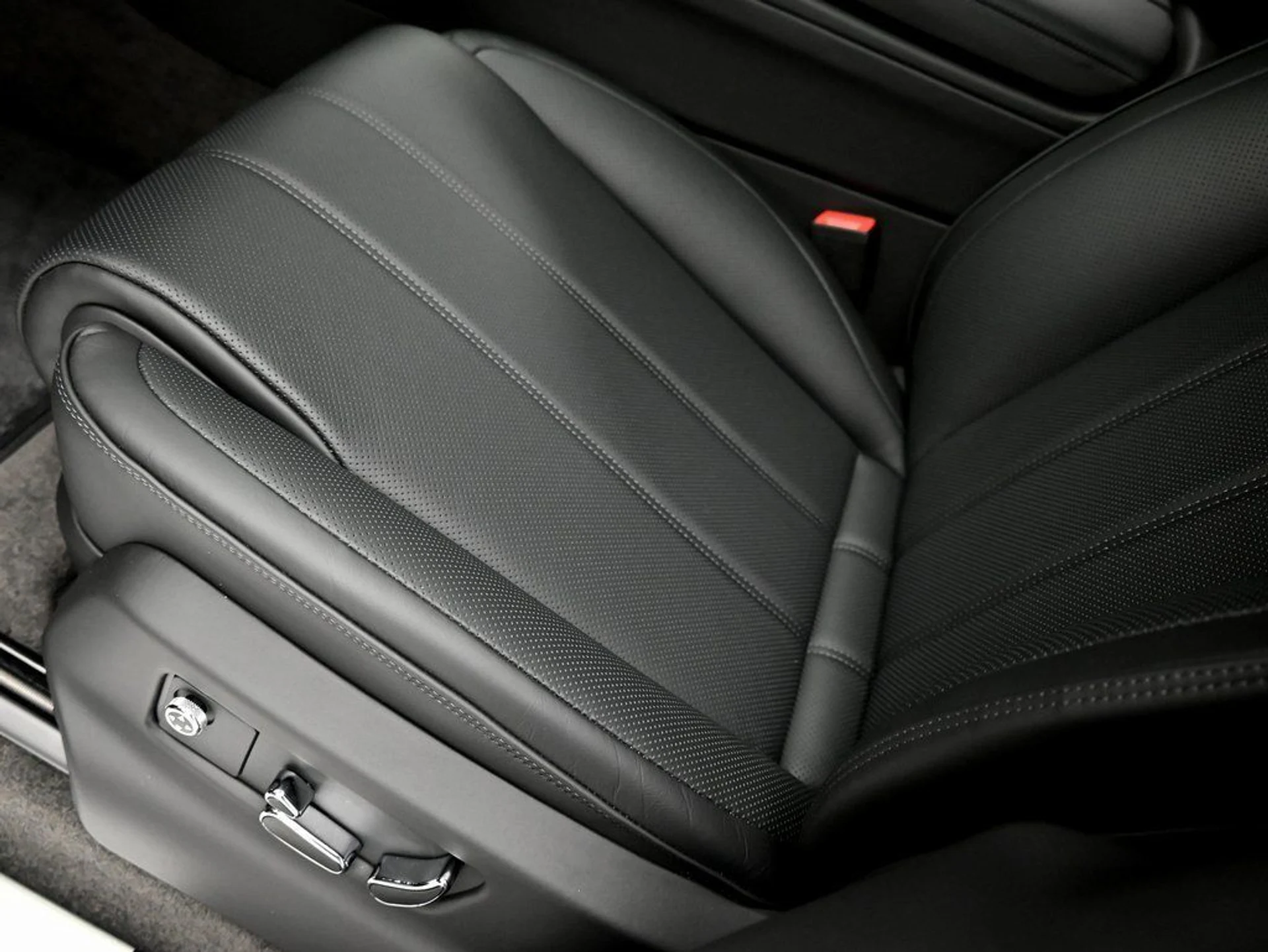 mph017_209481107_12d982213a35063e64be61b3c476d5fe_e6b7557850