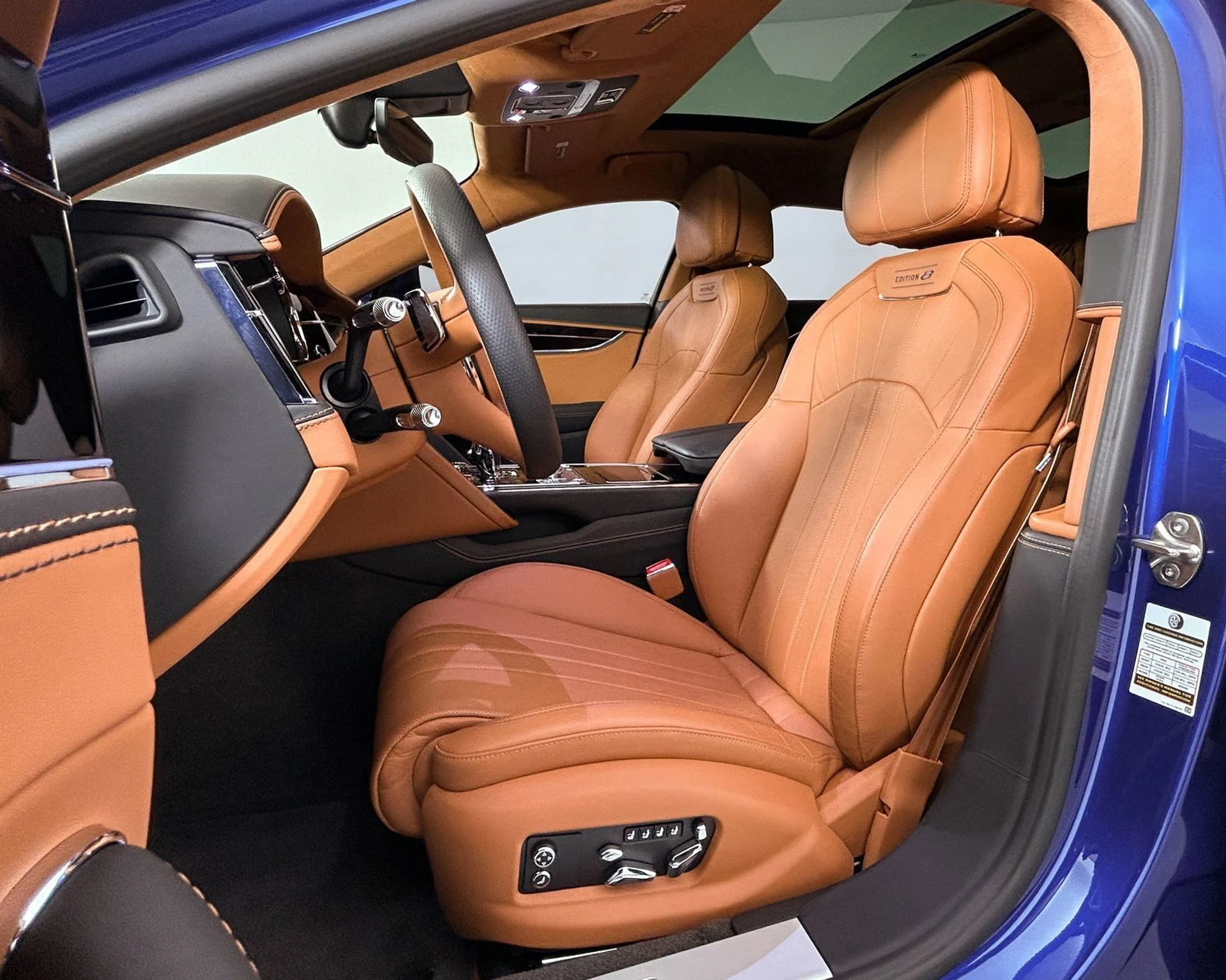 mph017_2102588155_52bd2e18b0ff4c47b674df7d044af161_359daeb37c