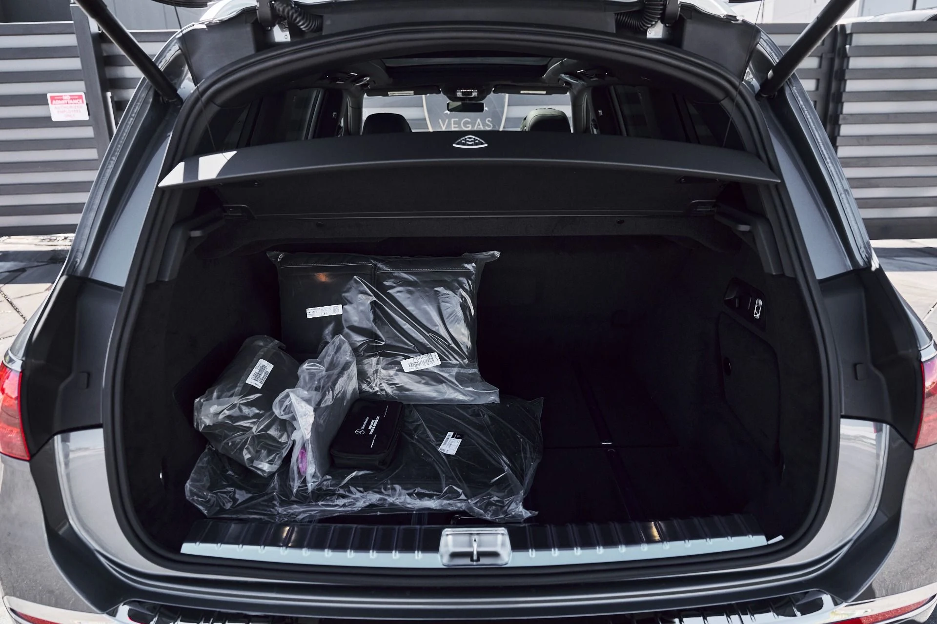 mph017_2104103545_Used_2026_Mercedes_Benz_GLS_Maybach_GLS_600_1776125268_74cf4b0383