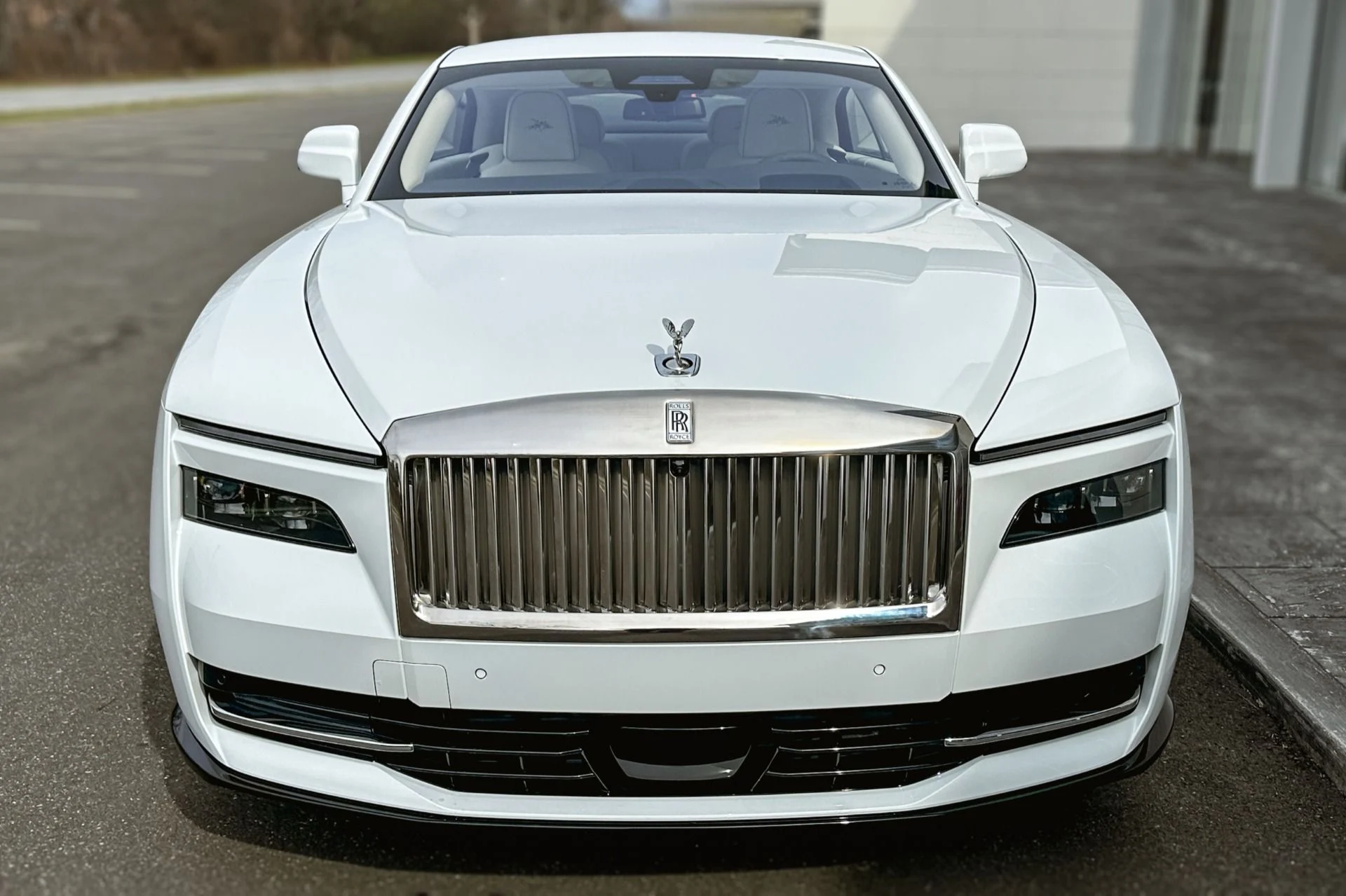 mph017_2116147095_Used_2026_Rolls_Royce_Spectre_Primavera_1784749743_ba4eab4242
