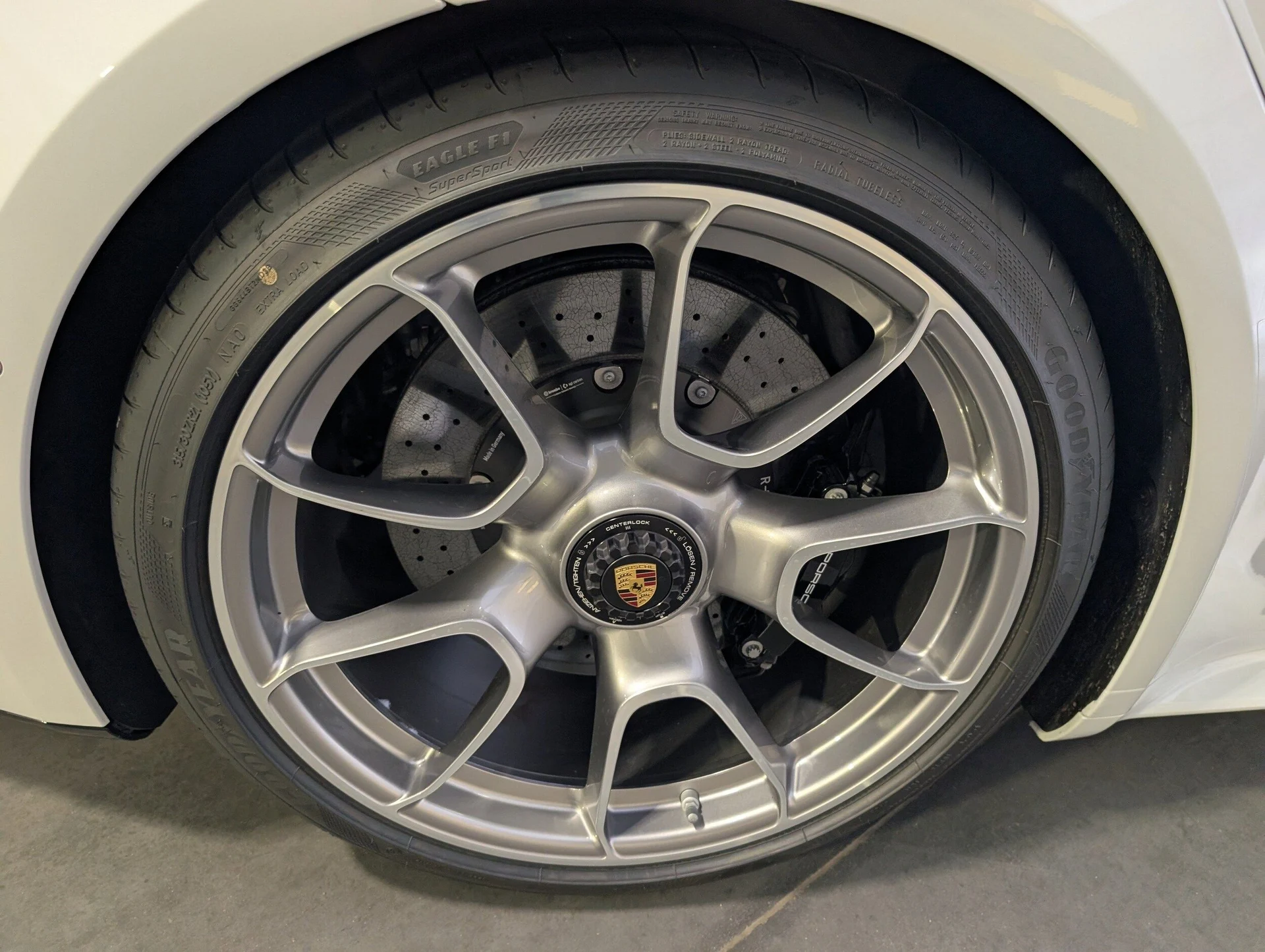 mph017_211653723_2fe9ddce87fbbd077b1eda721e1c82edx_d6eda3556d