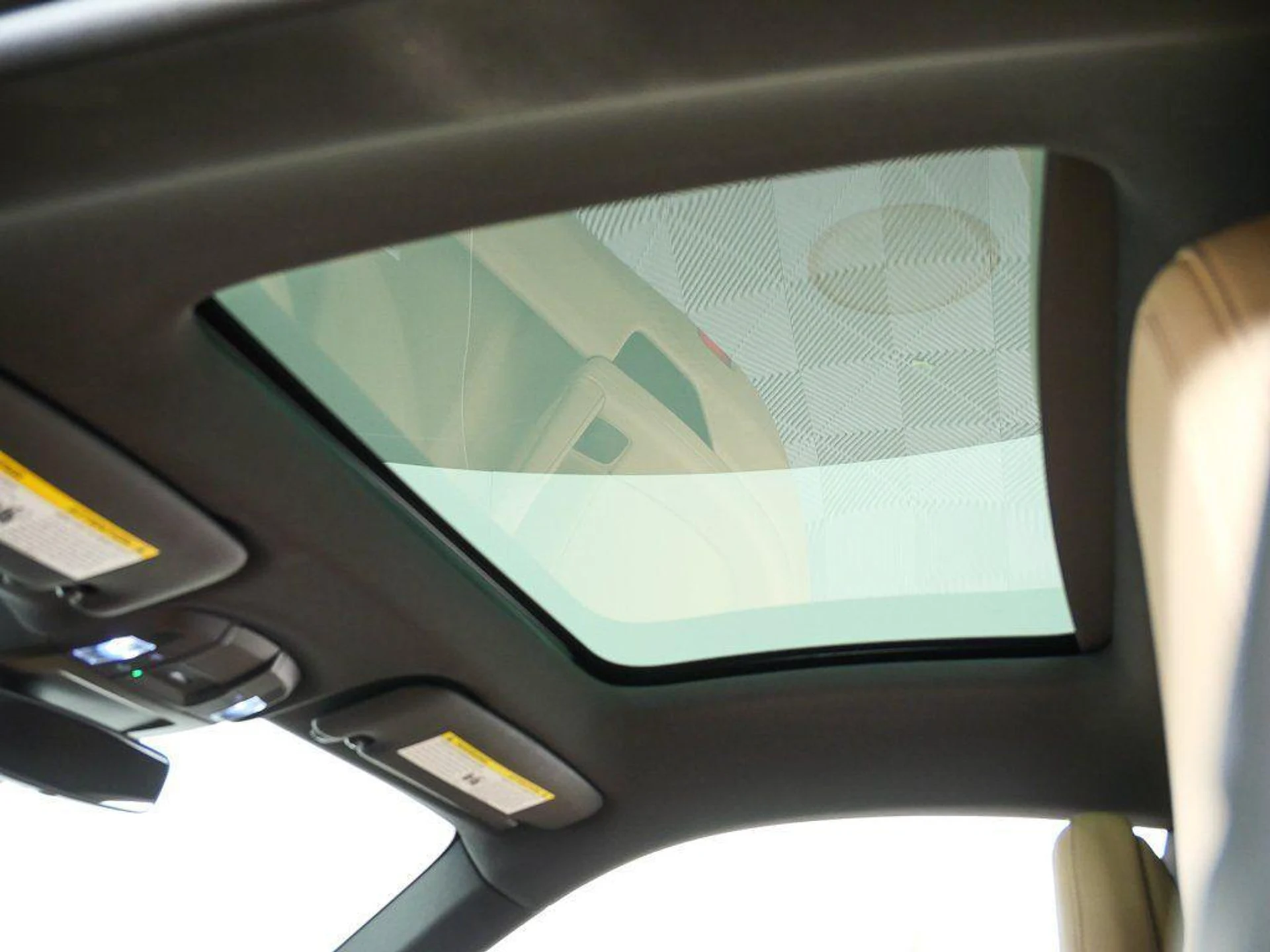 mph017_2120662315_exw_Ew_PKD_Xx_UDGPFB_3_UWROZXD_0c_E_f1a1f0b7af