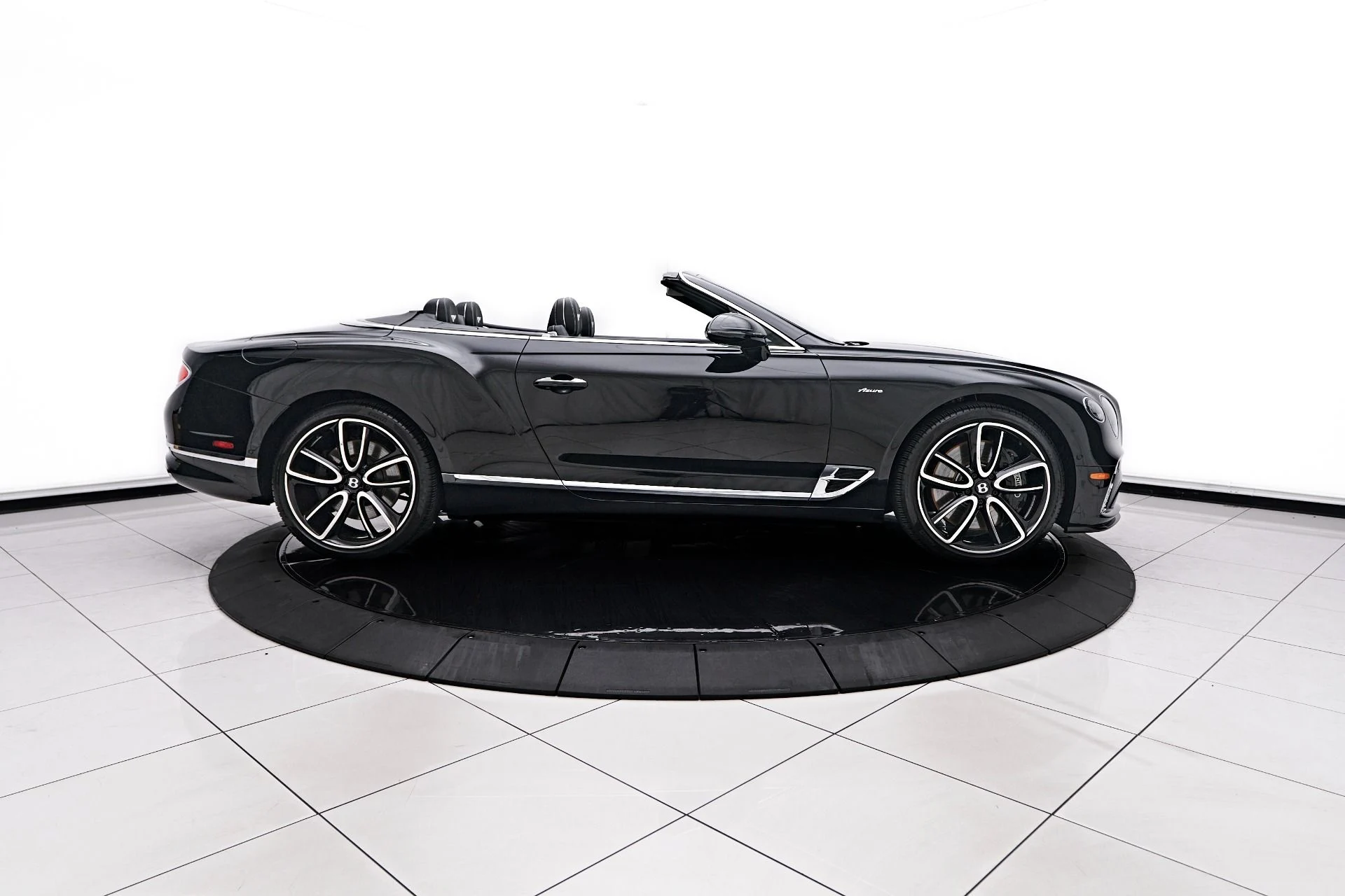 mph017_2121056925_Used_2023_Bentley_Continental_GT_Azure_1757028933_df5a595afa