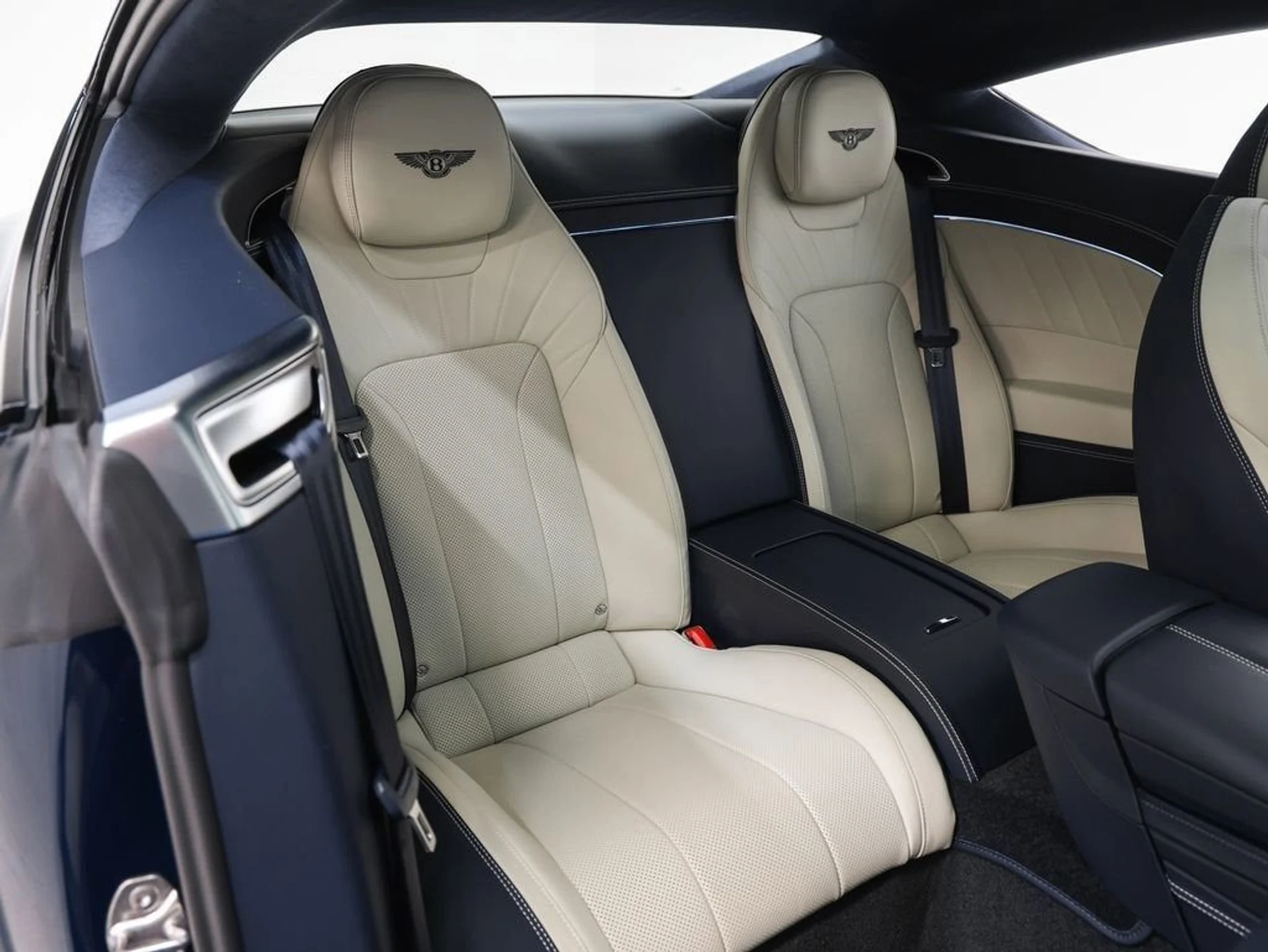 mph017_212313529_18_bb8b049389