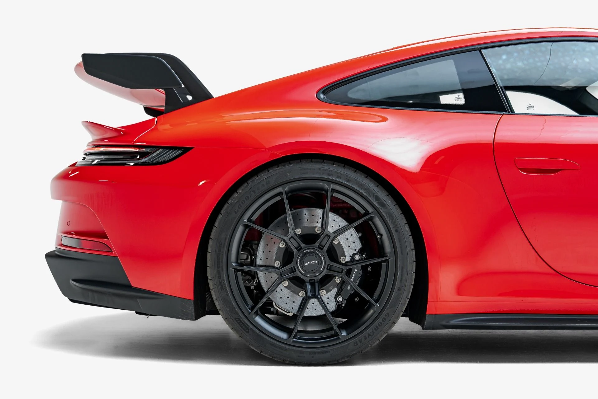 mph017_2134103666_Used_2024_Porsche_911_GT_3_1787768199_b450d16186