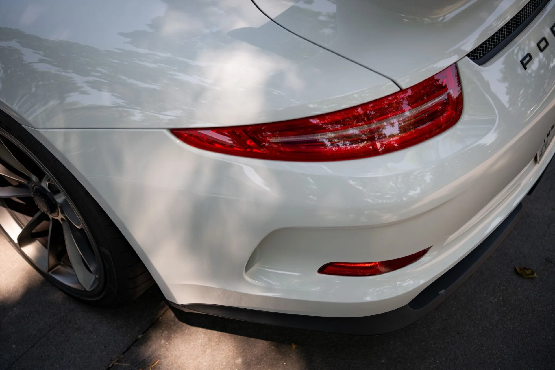 mph017_2134397269_Used_2015_Porsche_911_GT_3_1783359761_926b0a4270