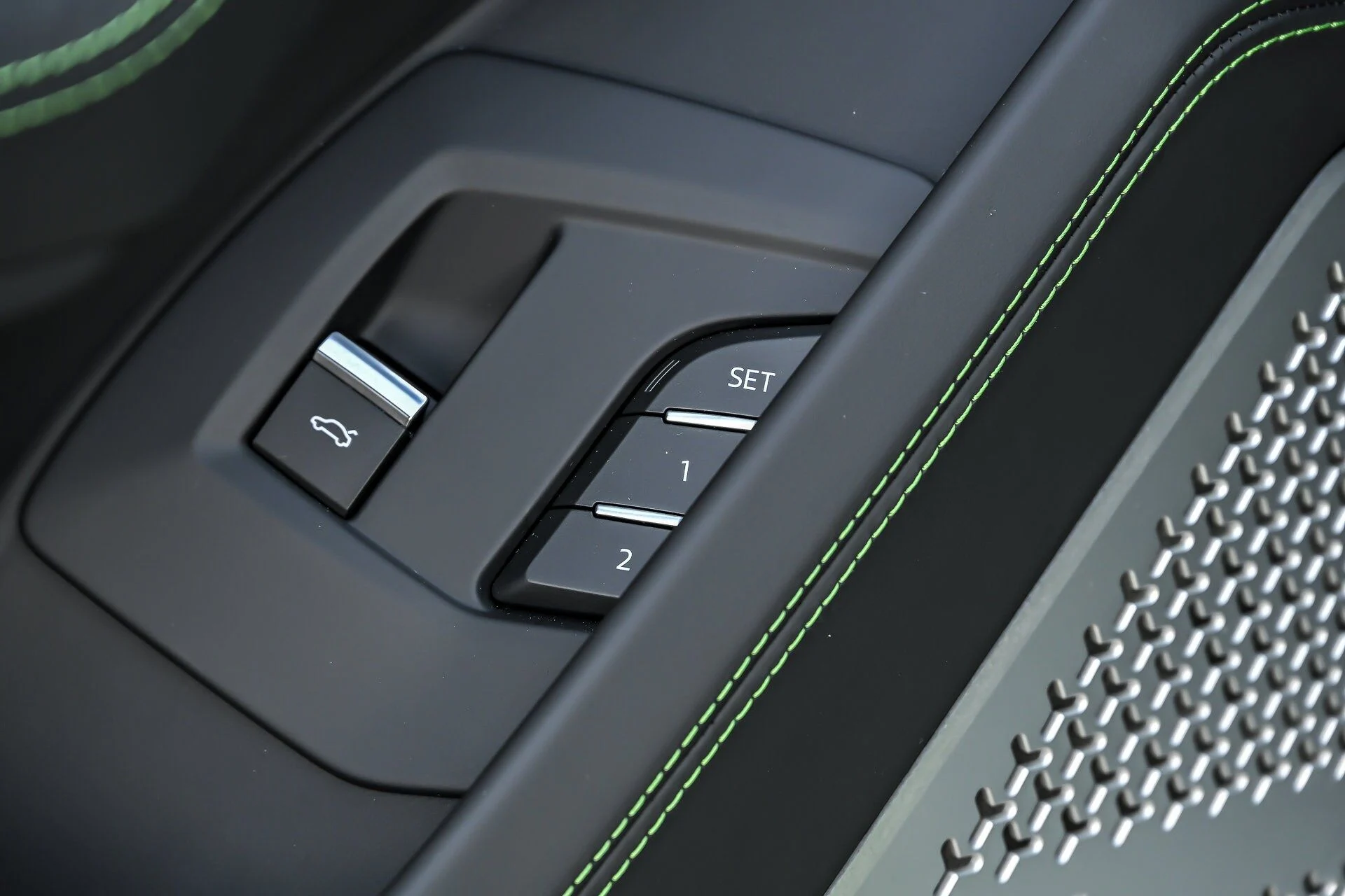 mph017_2140384453_1c5a2c641c885b867b4c0059d9b2bcf8x_7c9dcda622