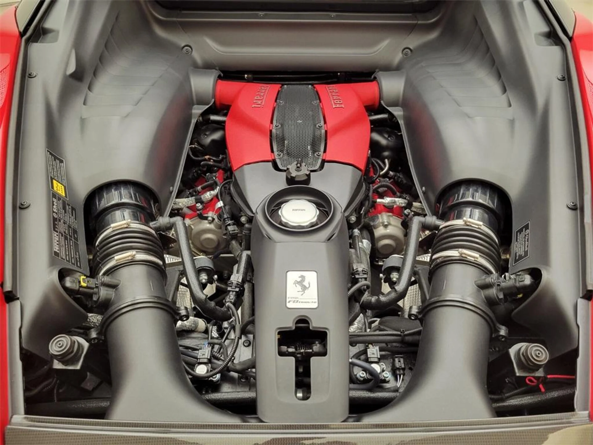 mph017_2143718631_Used_2020_Ferrari_F8_Tributo_1716042521_f07aef2970