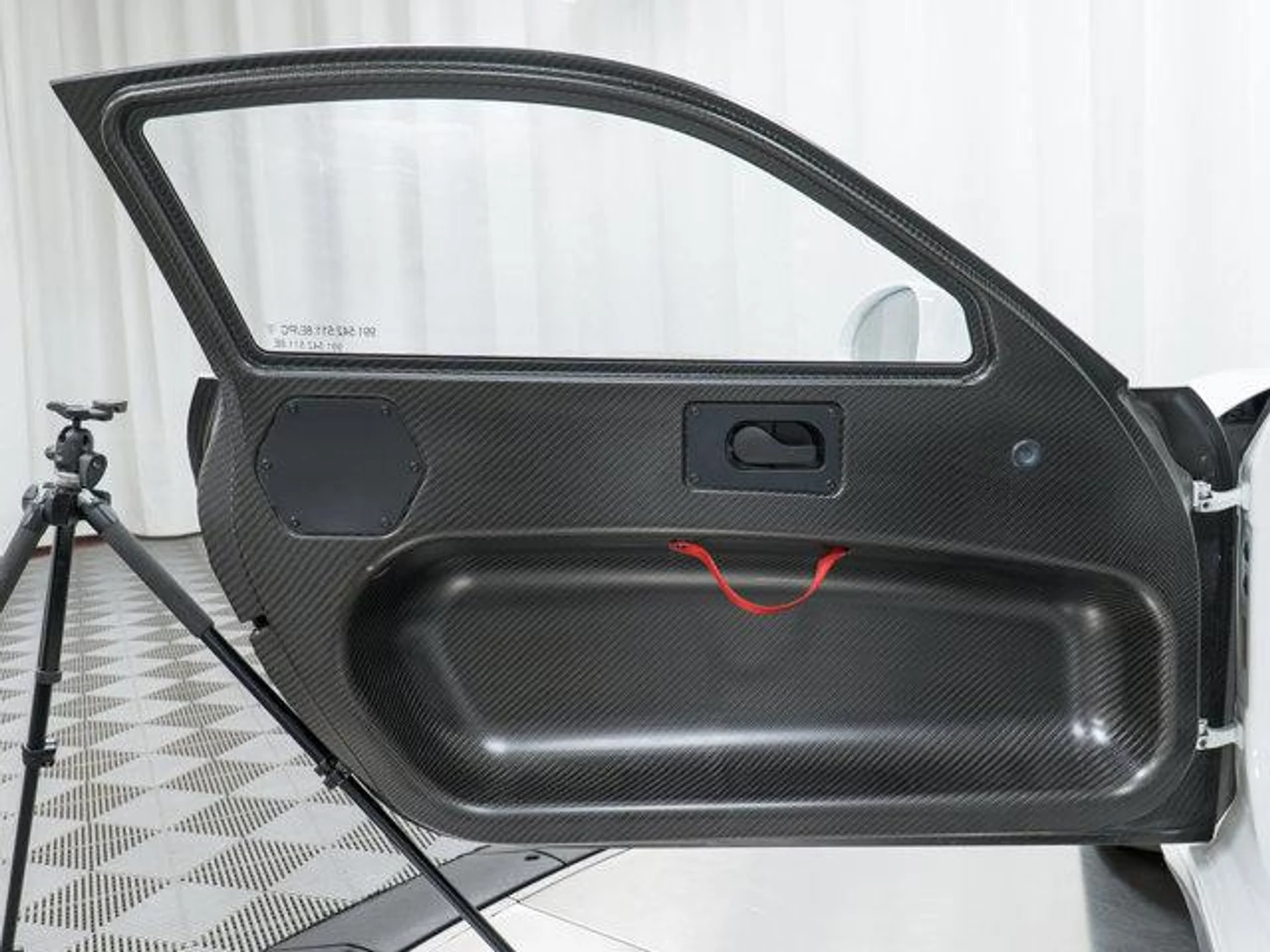 mph017_214421703_tr_LT_0_QC_8jm8r_j_Zljz67y_e_U_Jx_E_bf58b3b6c3