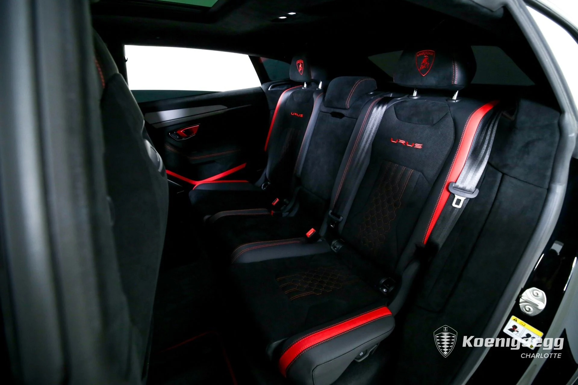 mph017_2146680048_Used_2023_Lamborghini_Urus_Performante_1746560193_9f52159134