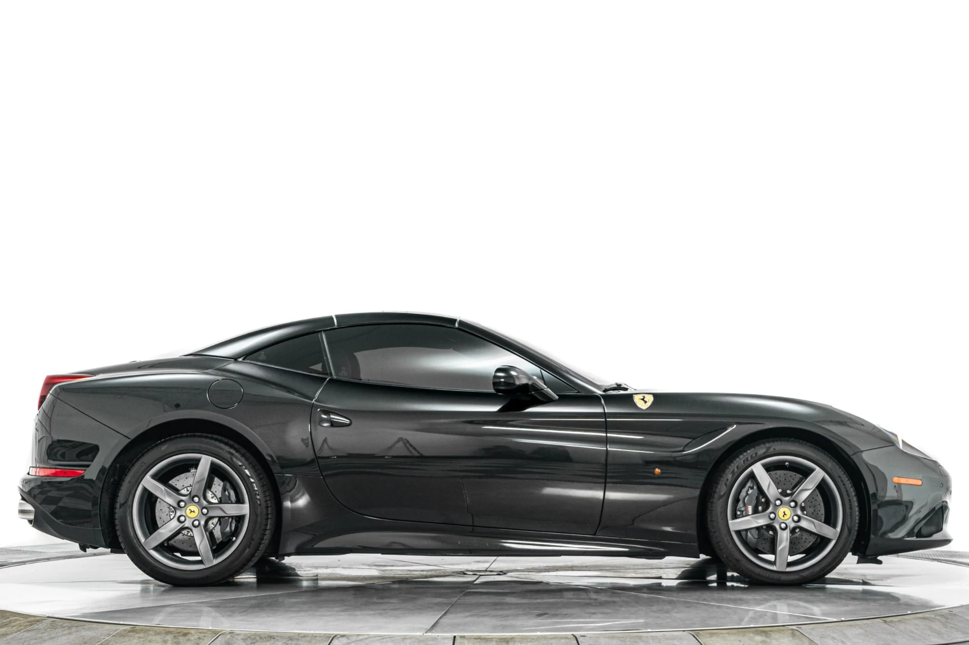 mph017_2150371430_Used_2015_Ferrari_California_Full_Power_and_Heated_Seats_Twin_Turbo_V8_1776271137_a566ccf05e