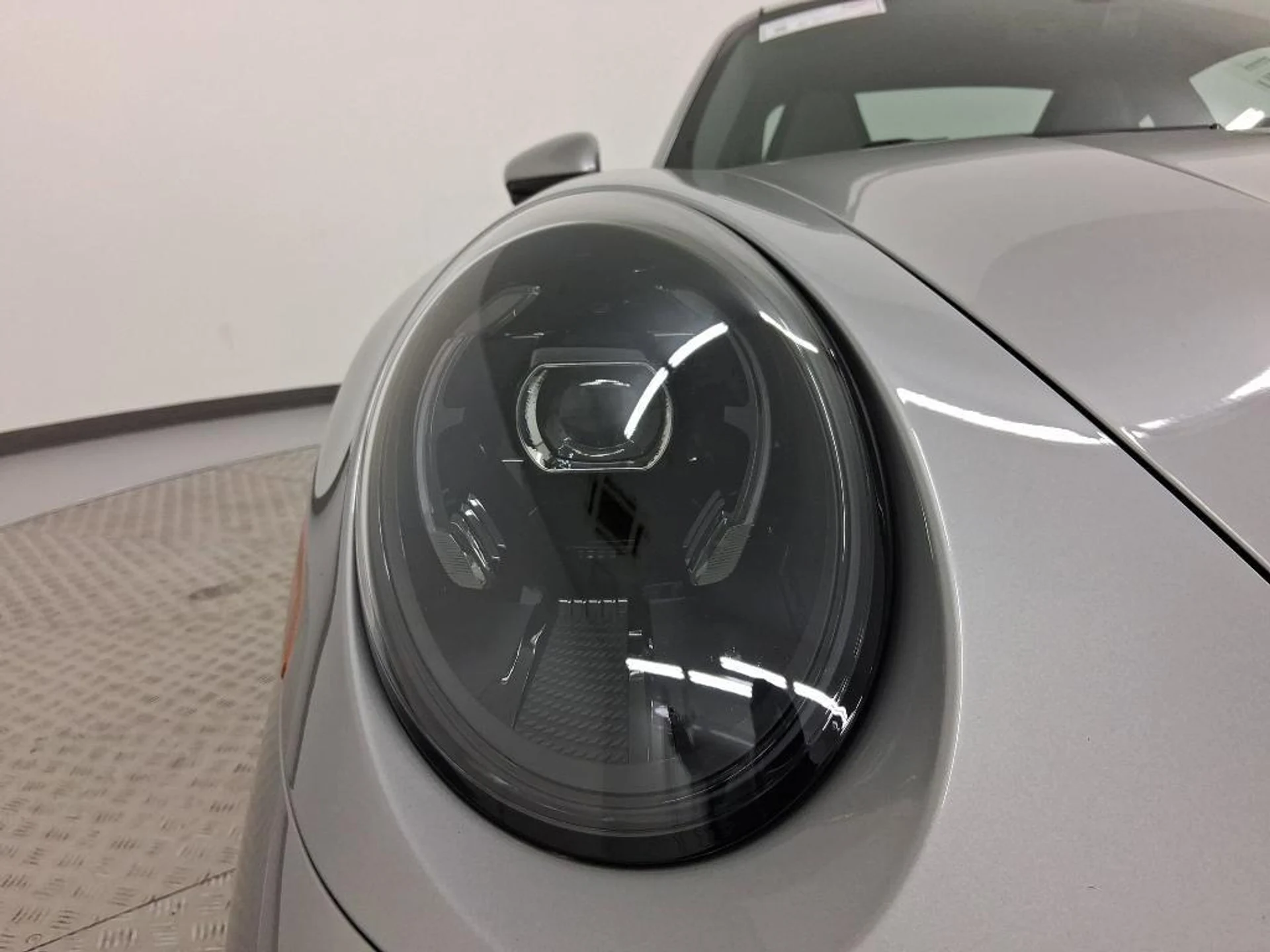 mph017_215230450_1_Y17_DGUZ_Th_Nmind_Mrw_RP_5_Up_W_Gw_A_fd6d102683