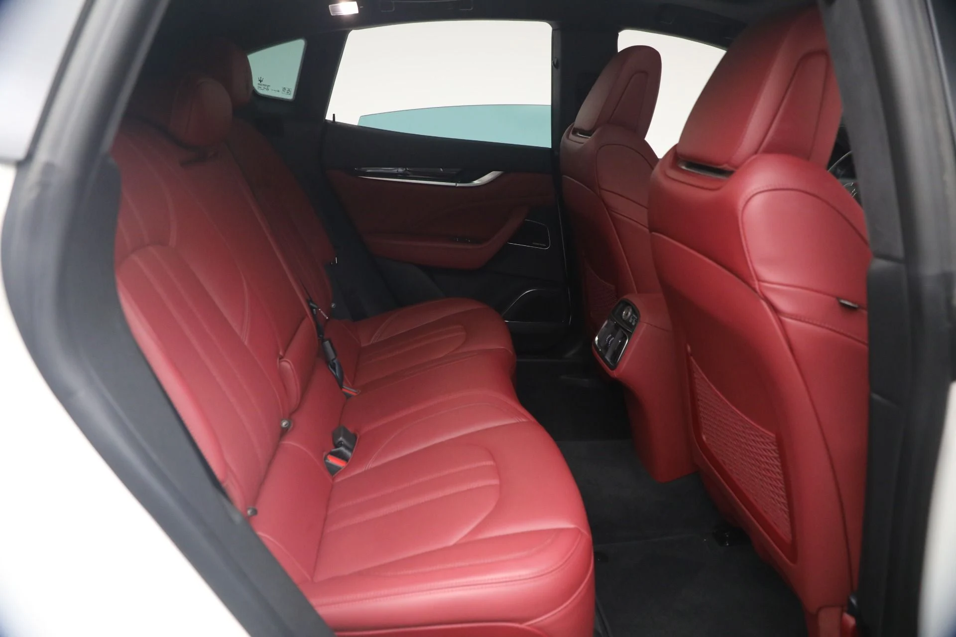 mph017_2157560556_Used_2023_Maserati_Levante_GT_1781292715_43b75f04e6