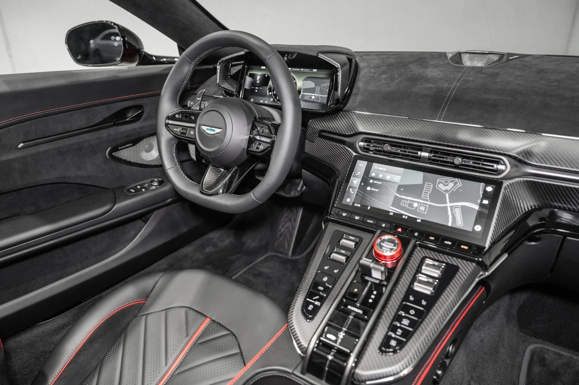 mph017_2158691529_New_2026_Aston_Martin_Vantage_S_Roadster_1784732743_5a58024fe3