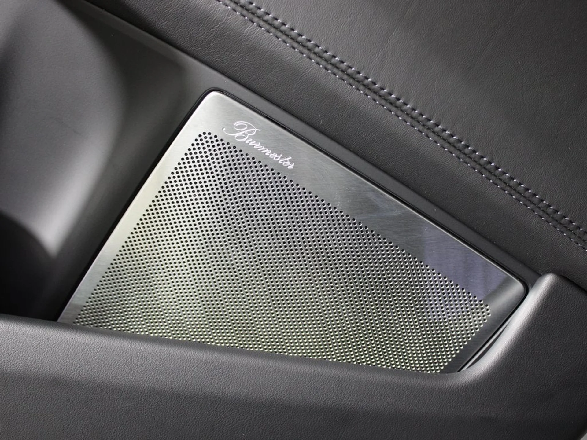 mph017_2165913432_18_e60754ee05