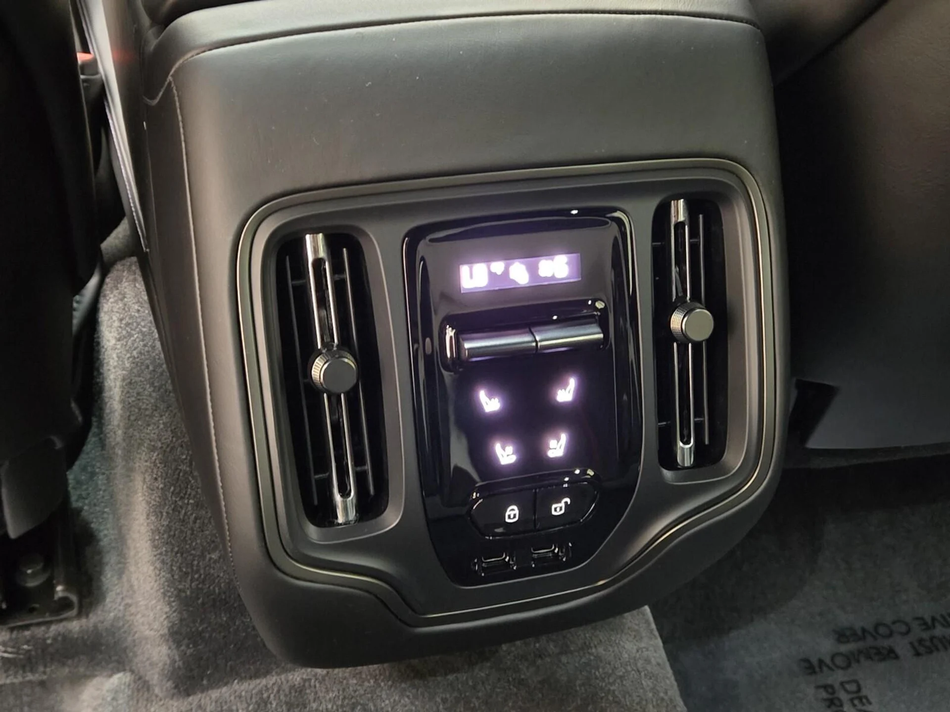 mph017_2168488860_New_2026_Aston_Martin_DBX_1767248313_13da1fc0be